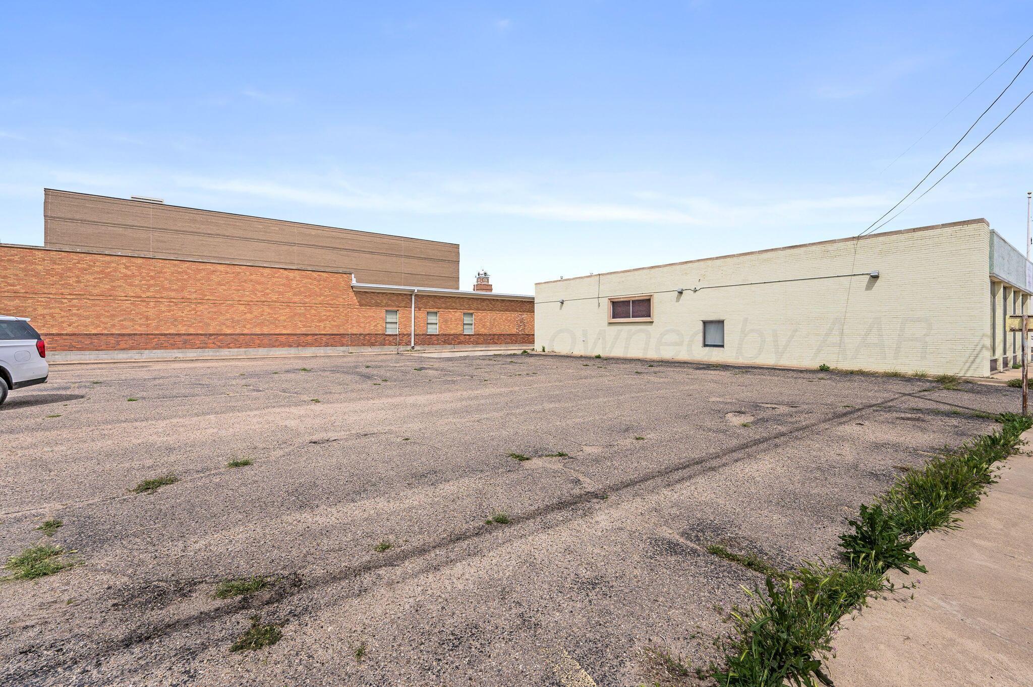 1610 5th Avenue Property Photo 13