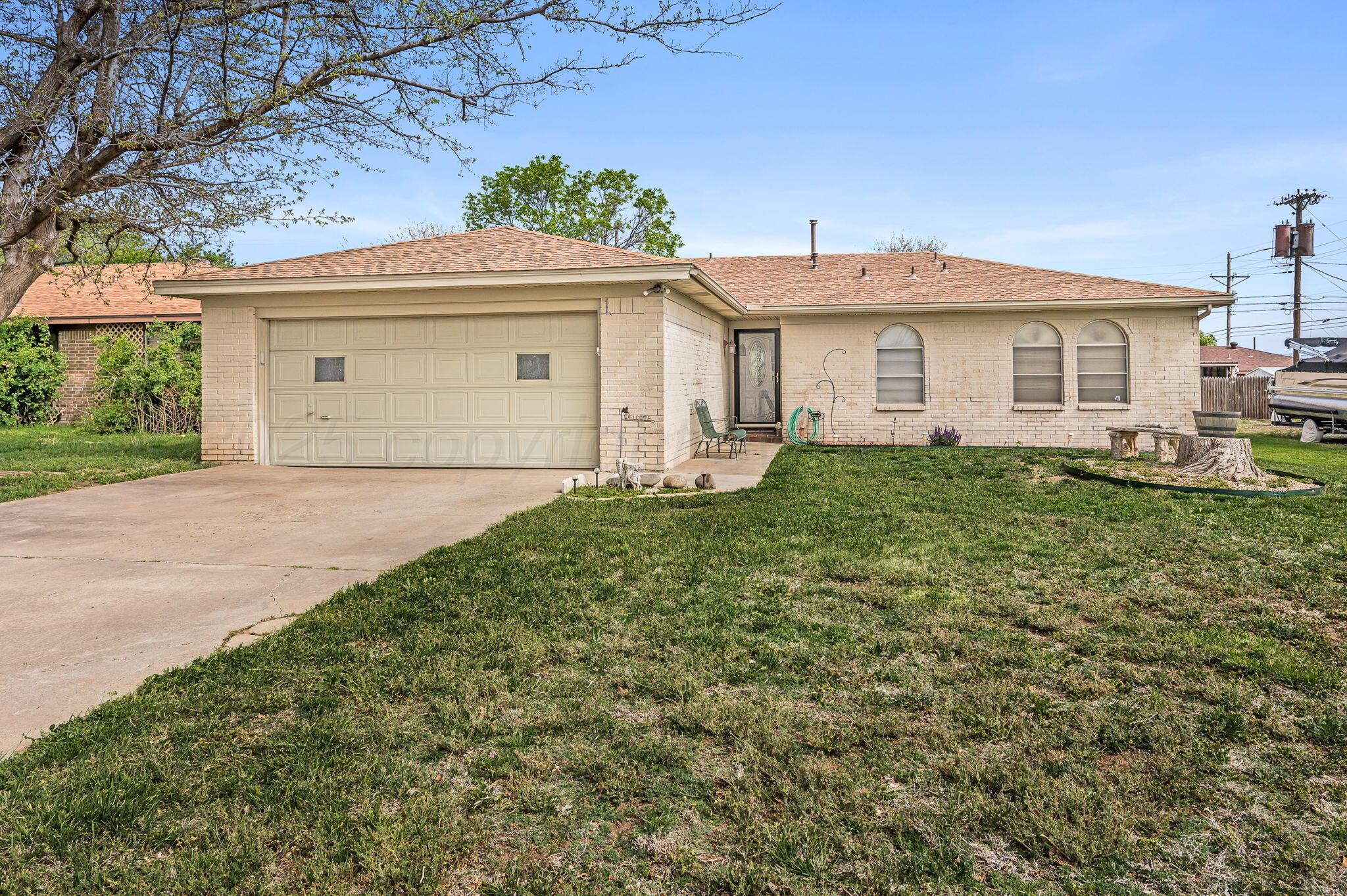 Randall Junior High School Real Estate Listings Main Image