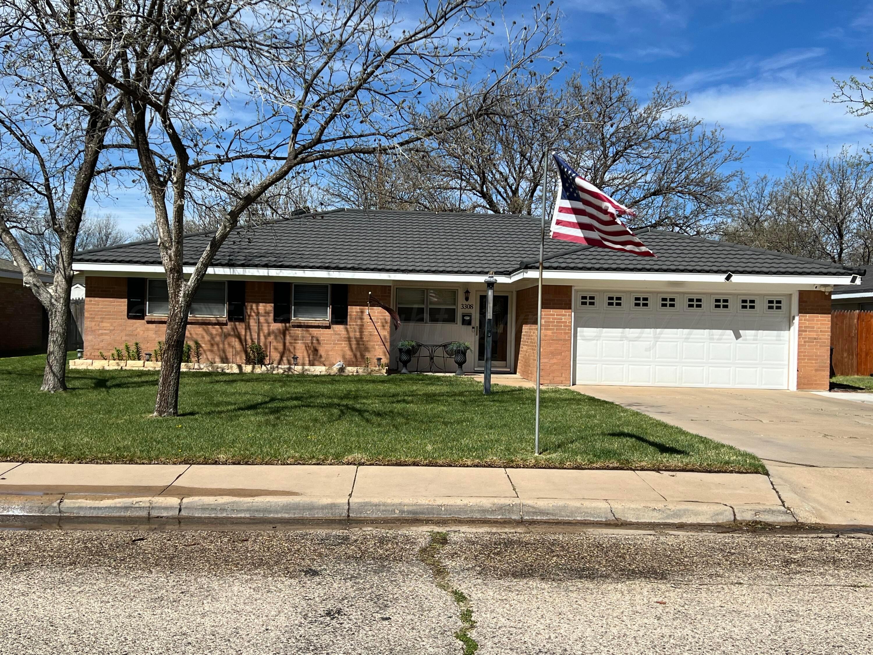 3308 Bush Drive Property Photo