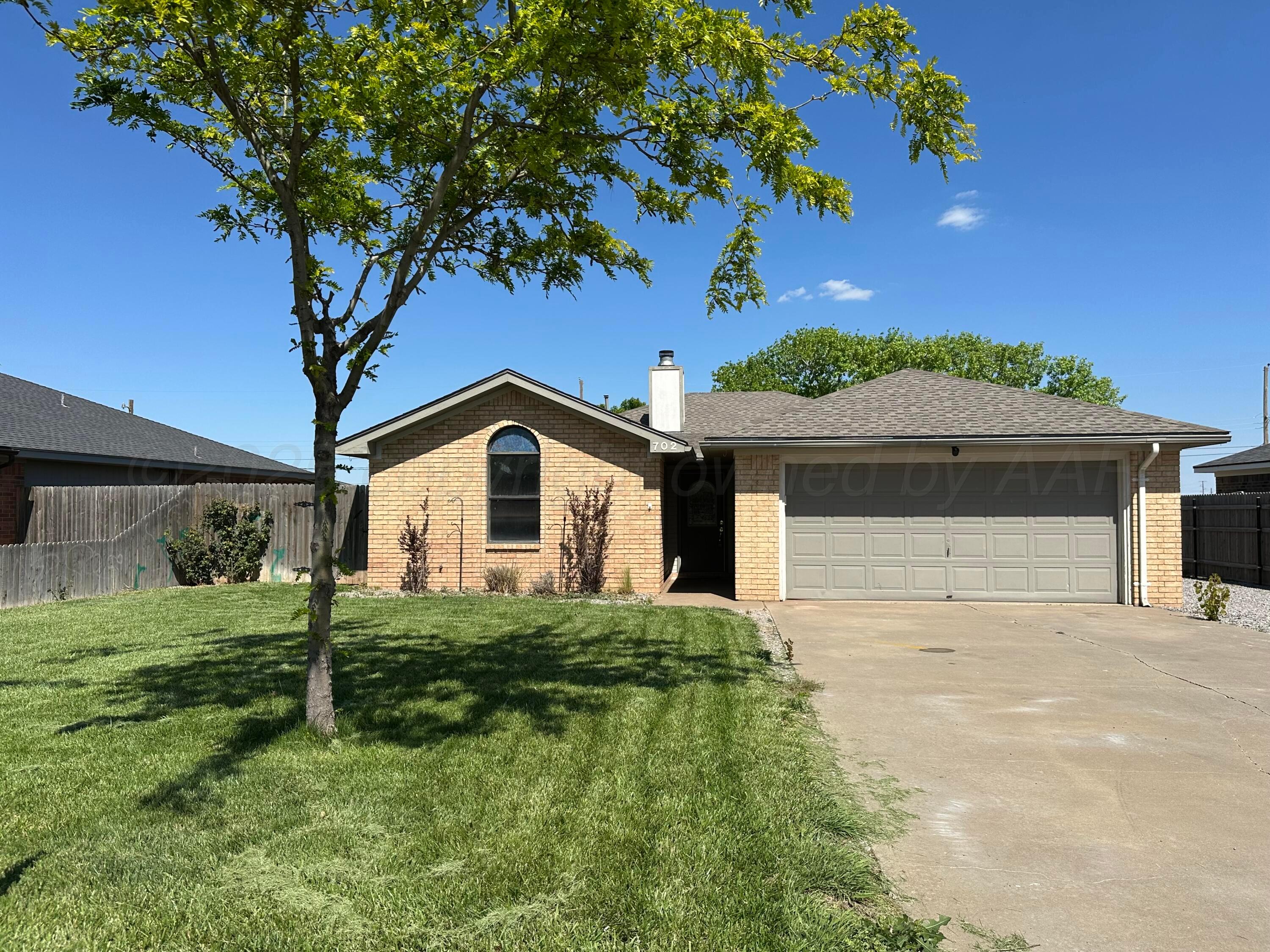 702 Floyd Avenue Property Photo