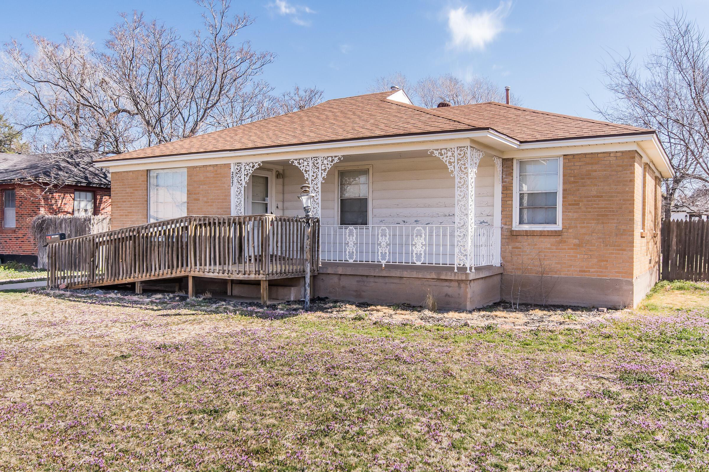 2027 S Lipscomb Street Property Photo