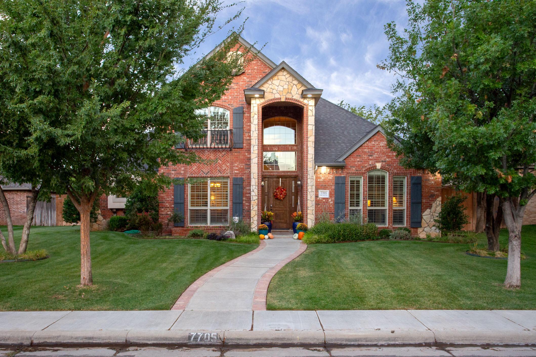 7705 New England Parkway Property Photo