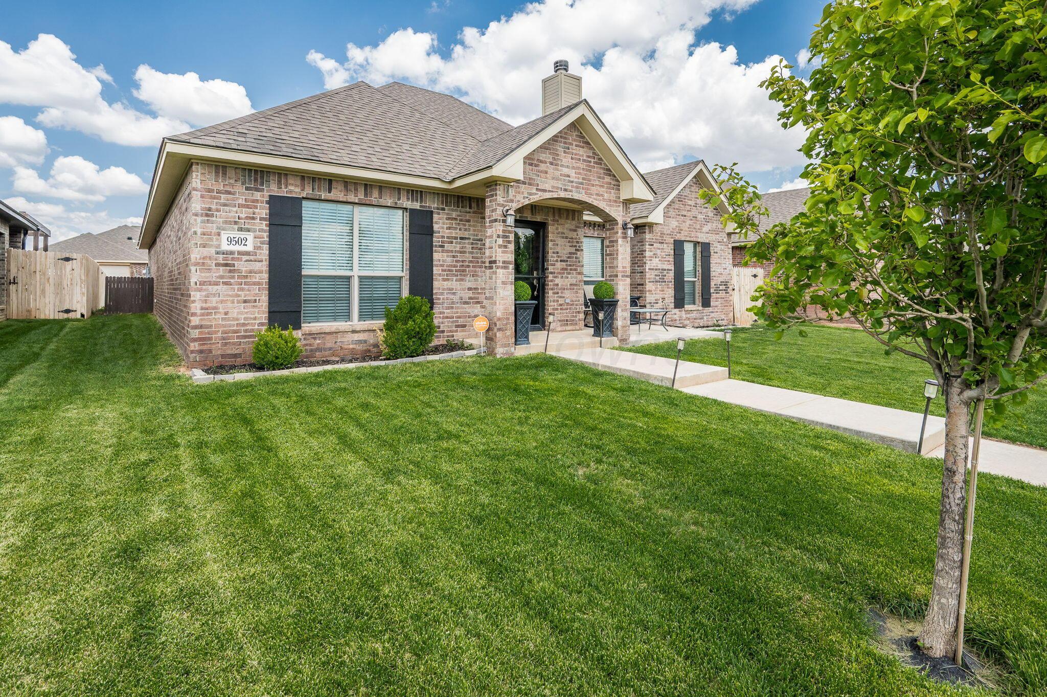 9502 Heritage Hills Parkway Property Photo 1