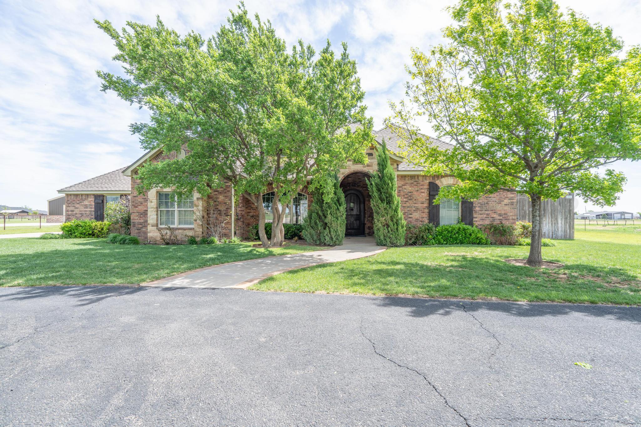 300 N Graystone Property Photo