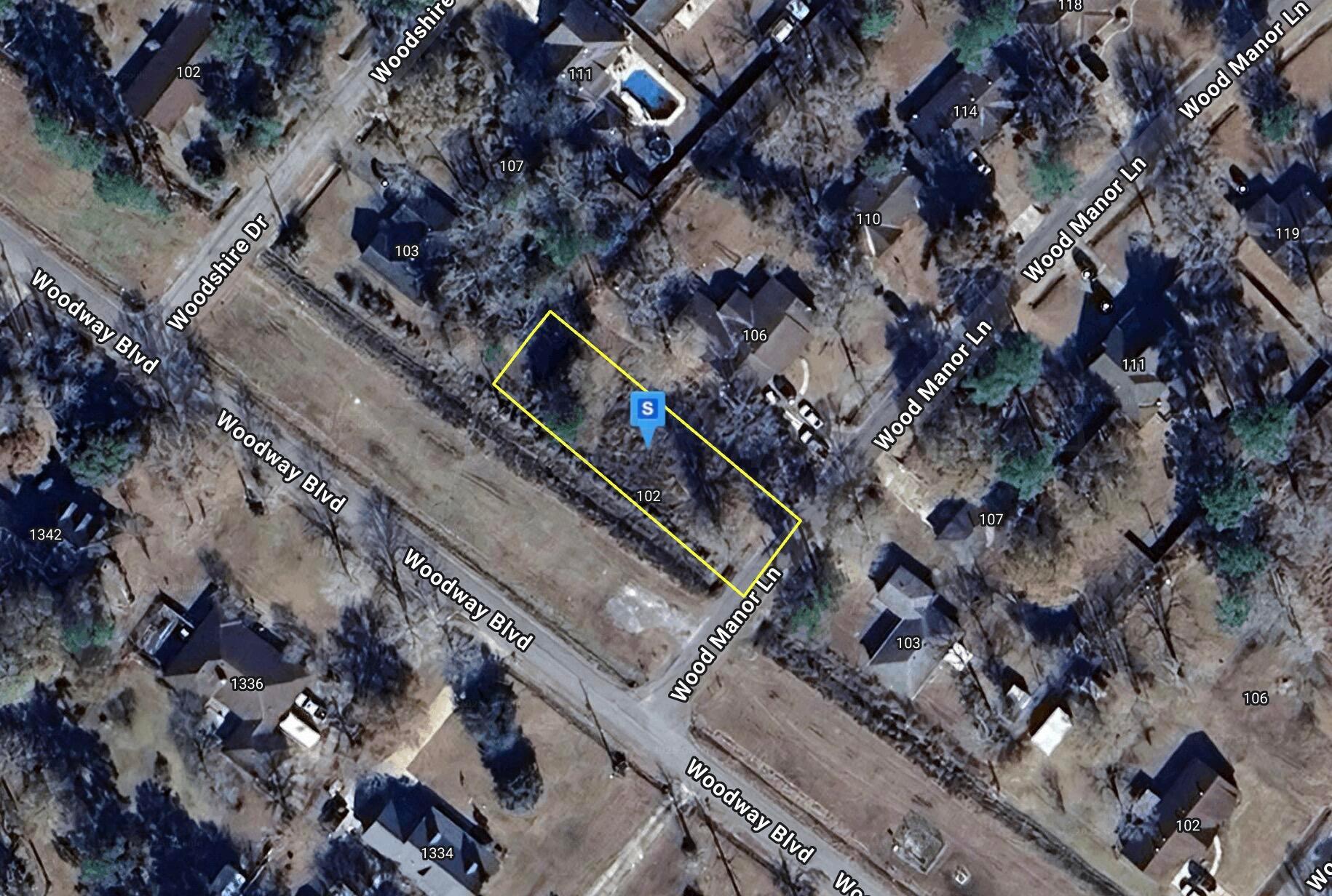 102 Wood Manor Ln