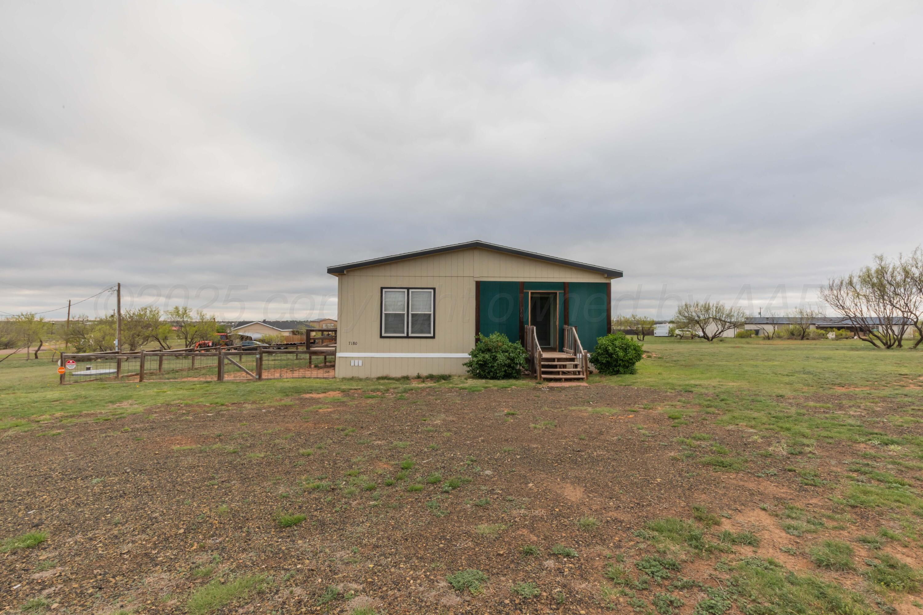 7180 Coyote Trail Property Photo 2