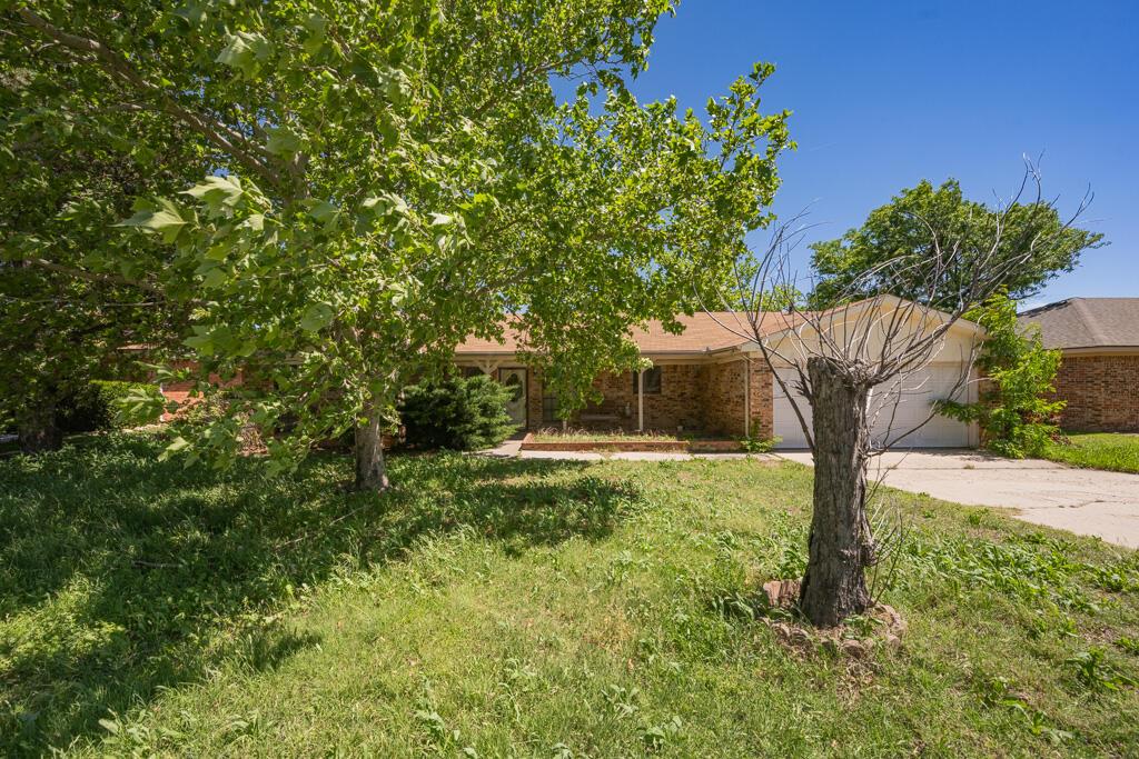 105 Pinehurst Street Property Photo 2