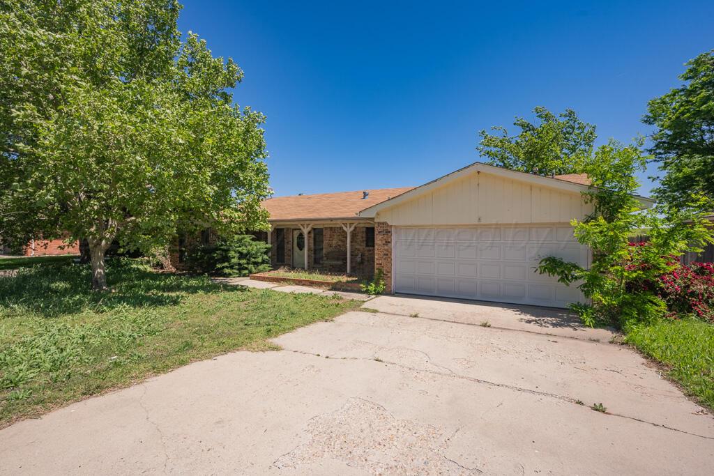 105 Pinehurst Street Property Photo 3