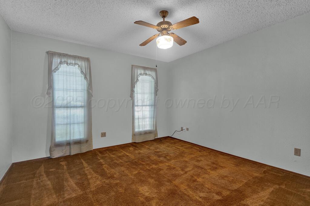 105 Pinehurst Street Property Photo 14