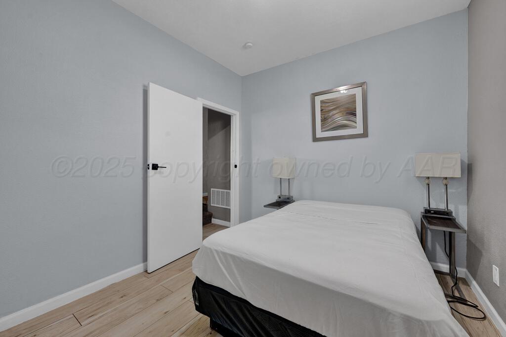 912 W Bonita Avenue Property Photo 15