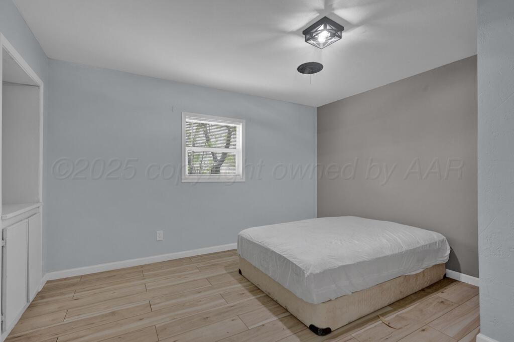 912 W Bonita Avenue Property Photo 17
