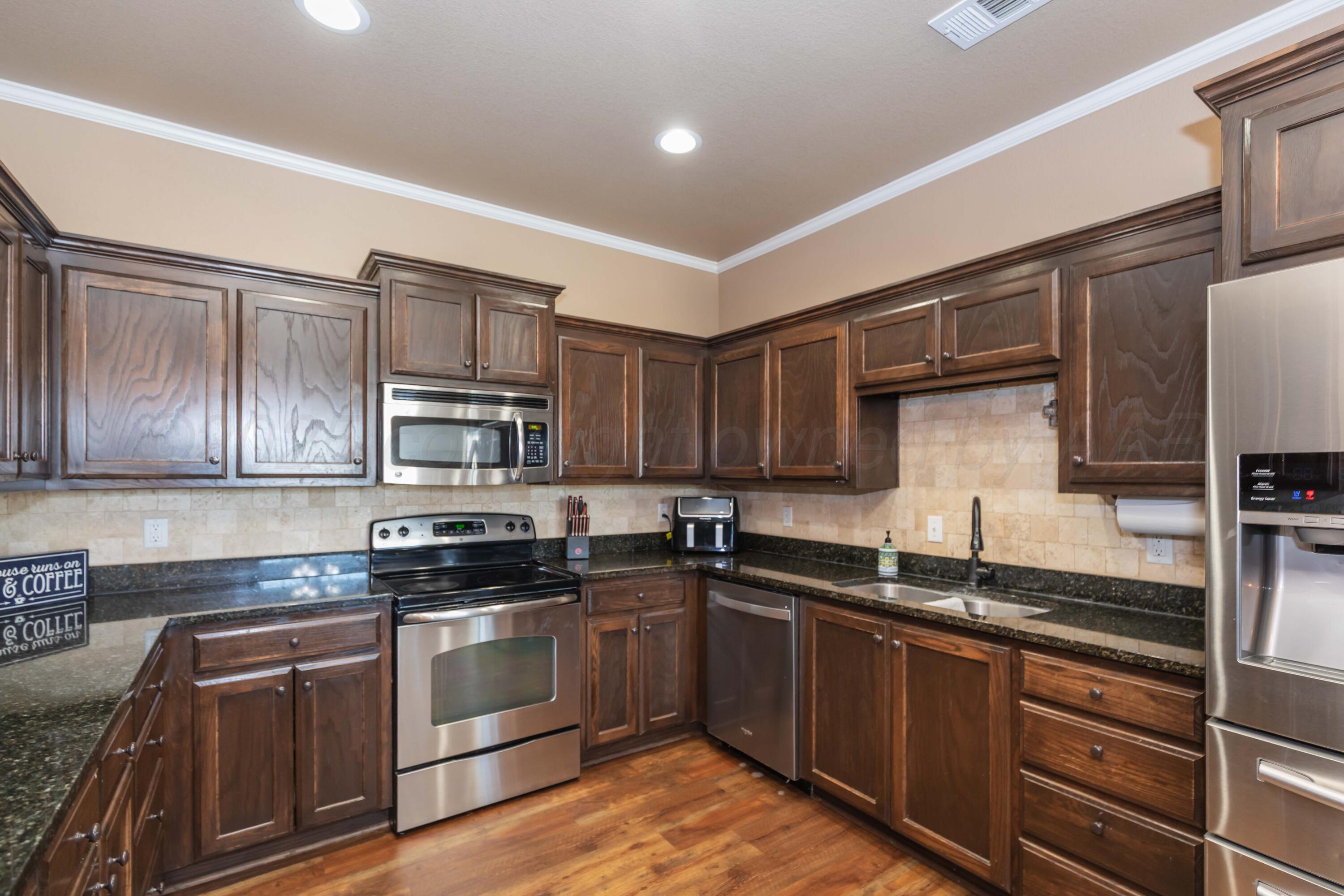 7116 Bennett Street Property Photo 16