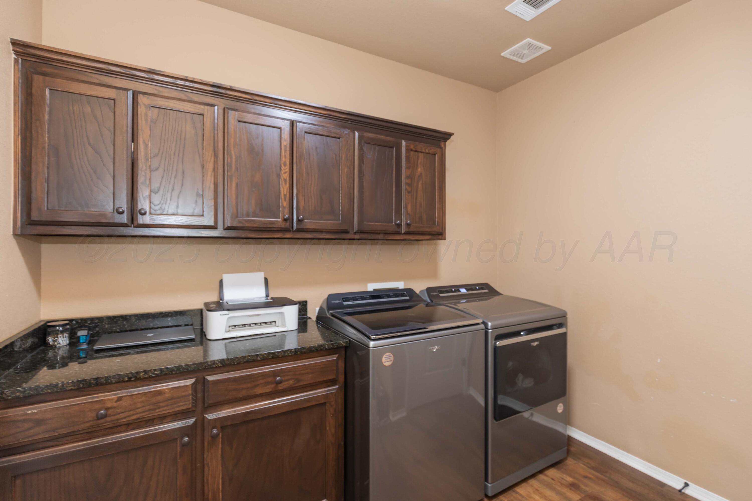 7116 Bennett Street Property Photo 48