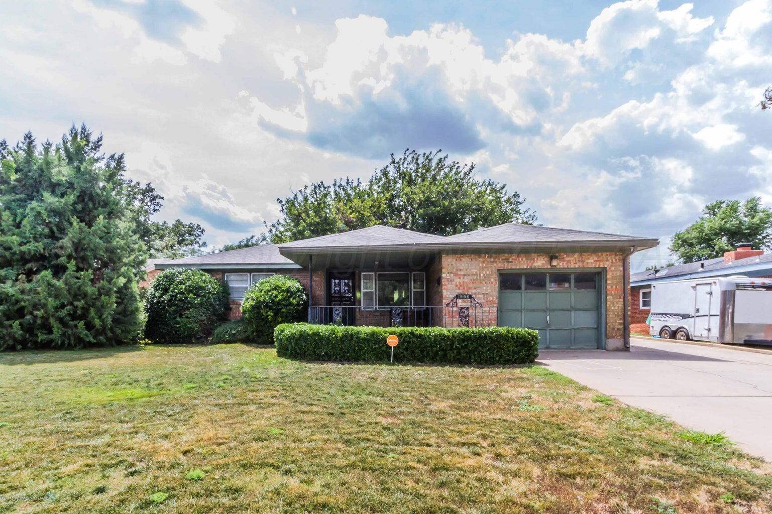 1906 S Goliad Street Property Photo 1
