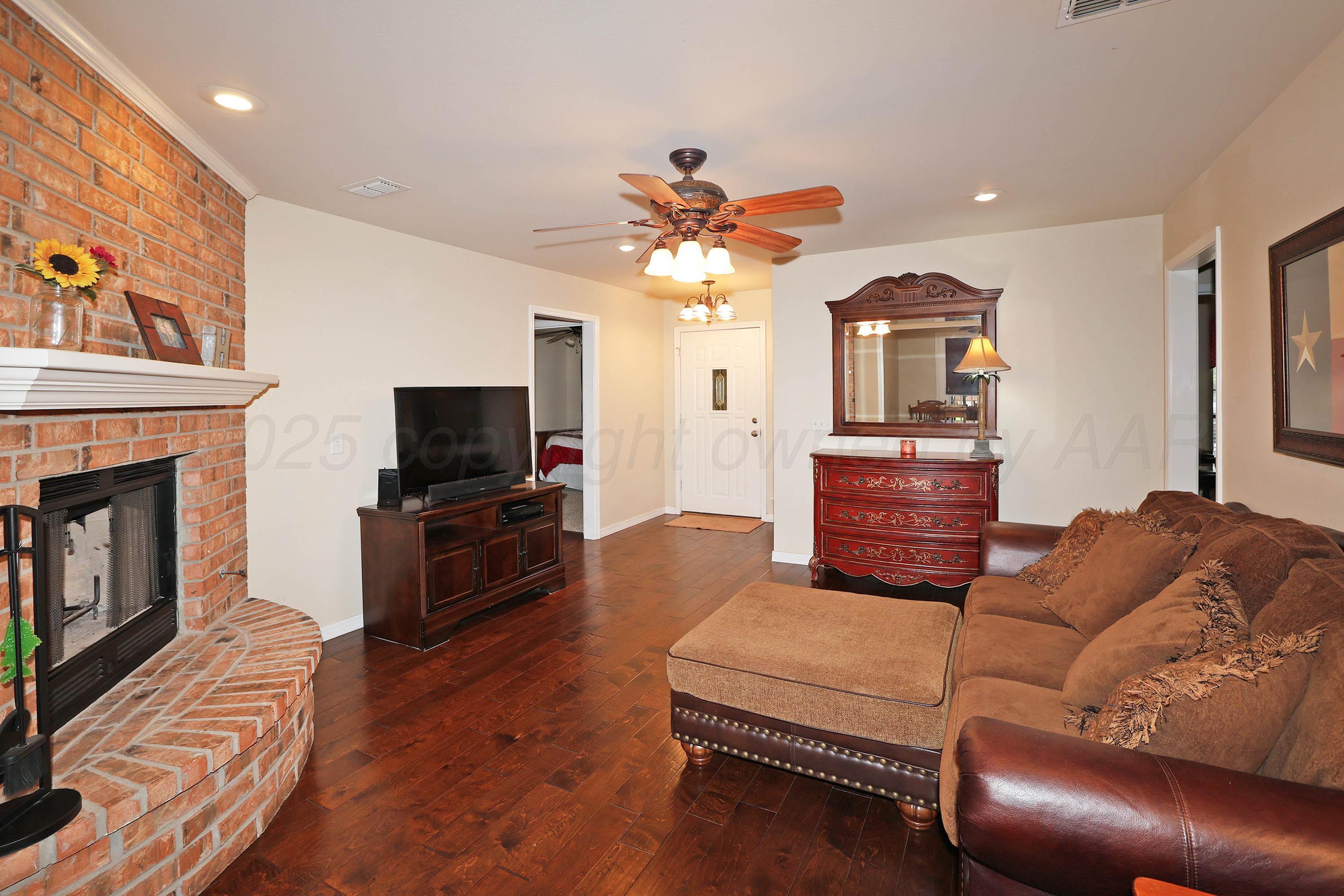 6410 Colgate Street Property Photo 7