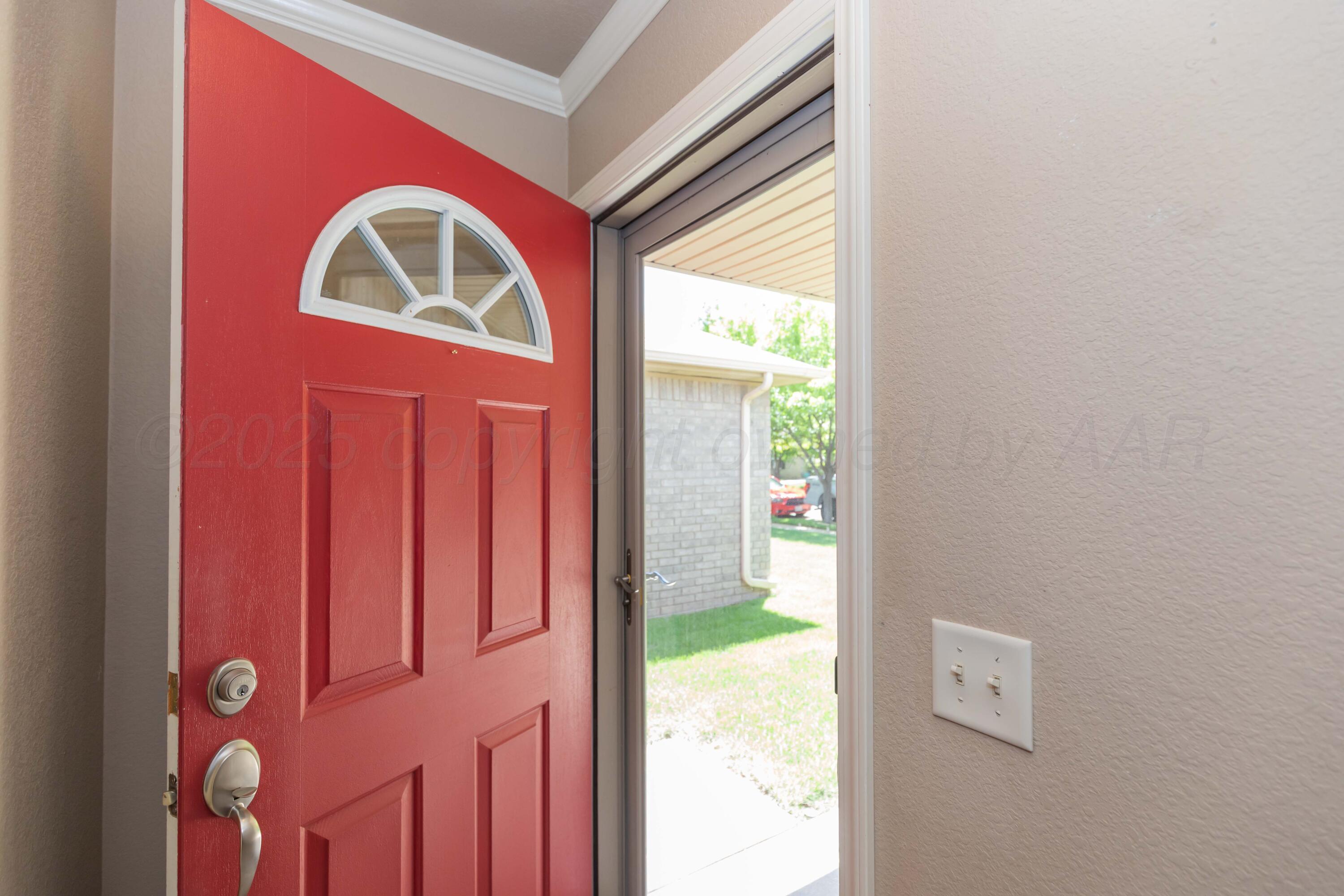6703 Mosley Street Property Photo 4