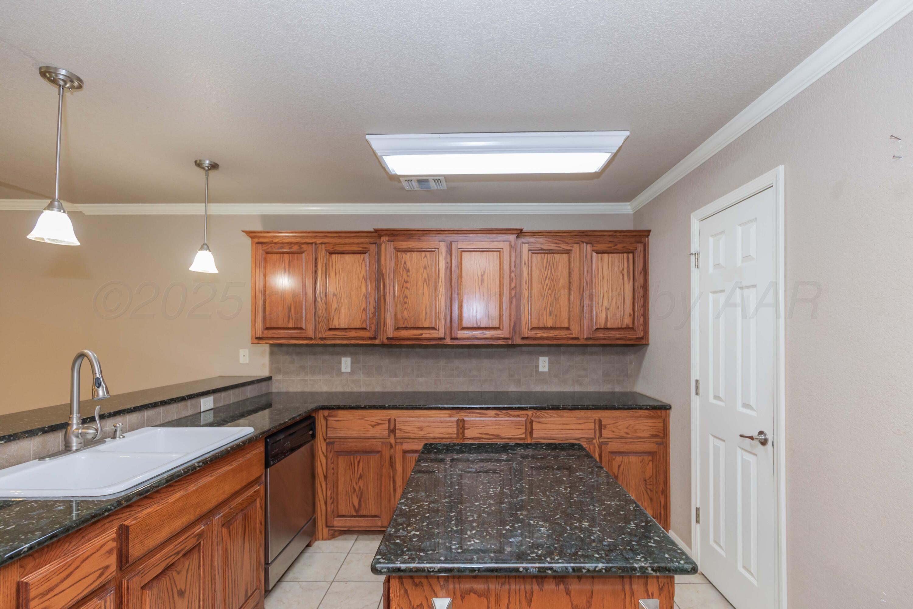 6703 Mosley Street Property Photo 9
