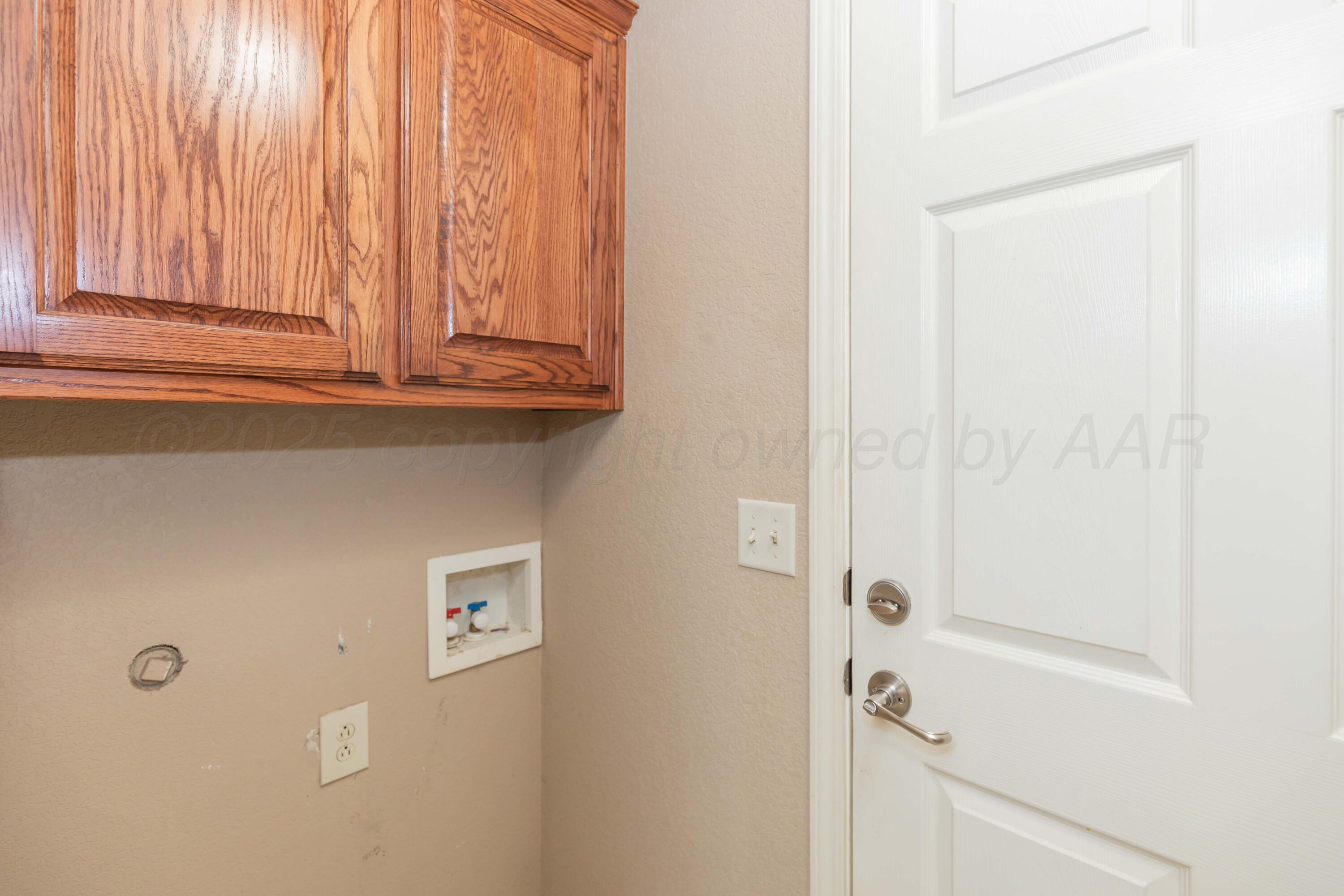 6703 Mosley Street Property Photo 33