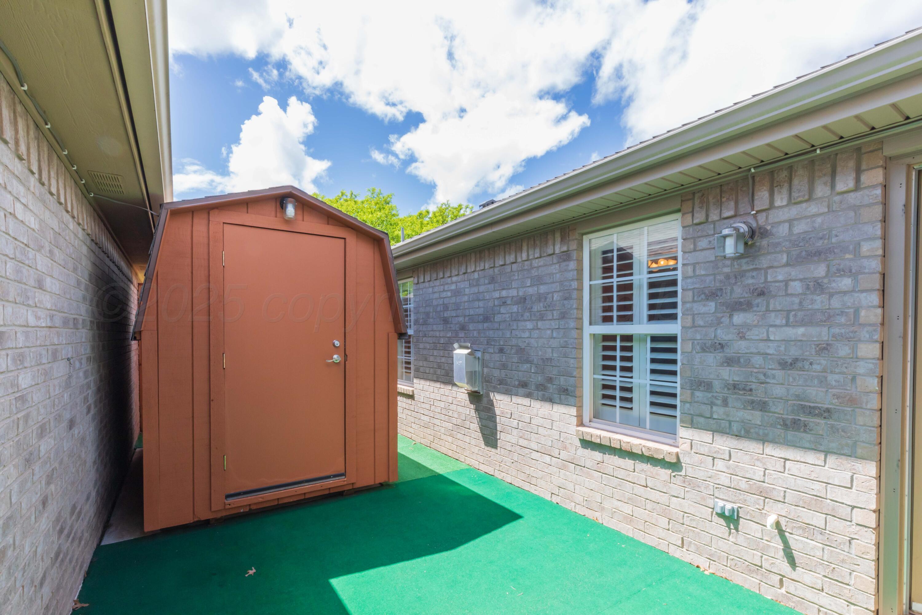 6703 Mosley Street Property Photo 34