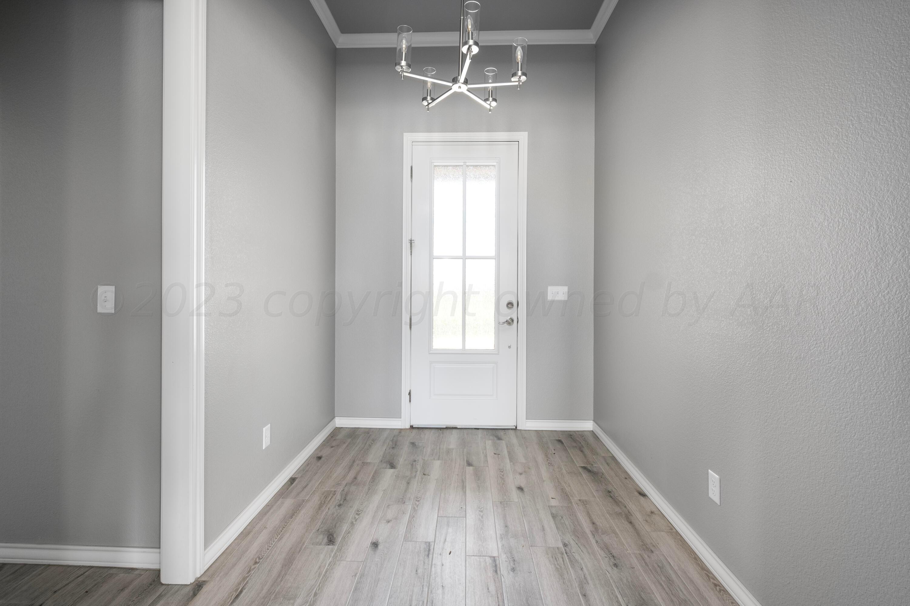 1401 Taryn Lane Property Photo 4