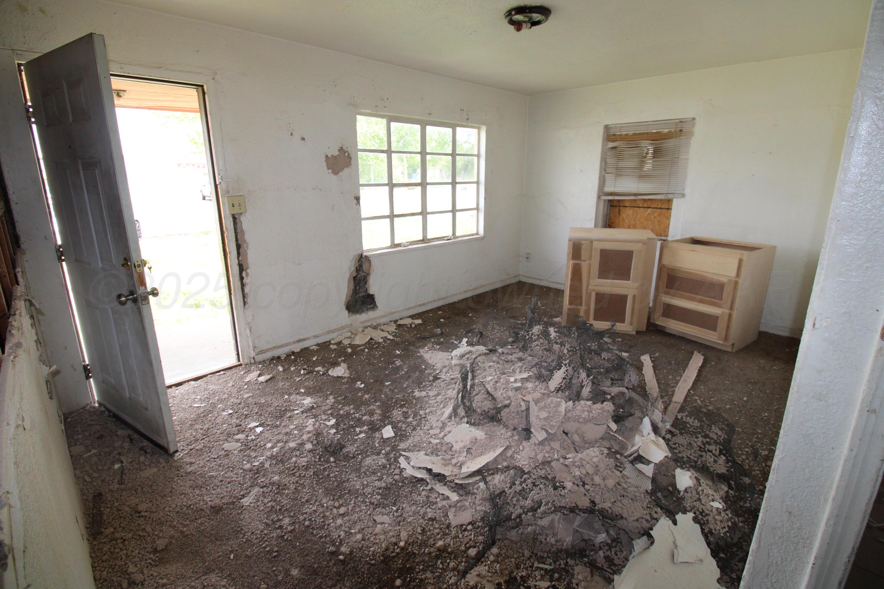 416 S Fannin Street Property Photo 4