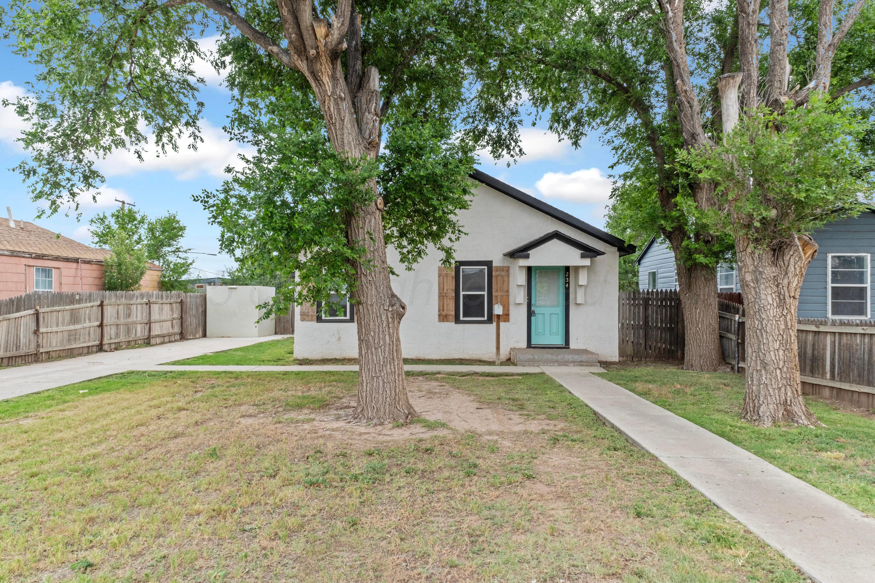 234 N Birge Avenue Property Photo 1