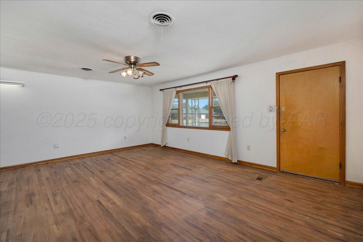 709 Franklin Avenue Property Photo 5