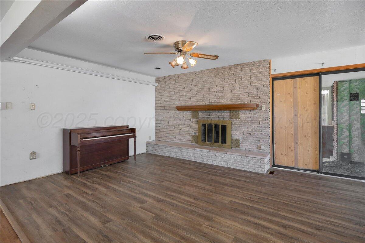 709 Franklin Avenue Property Photo 6