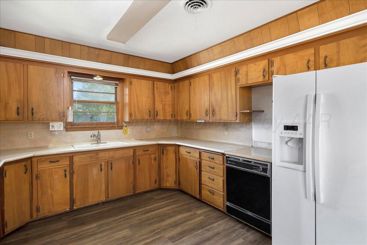 709 Franklin Avenue Property Photo 10