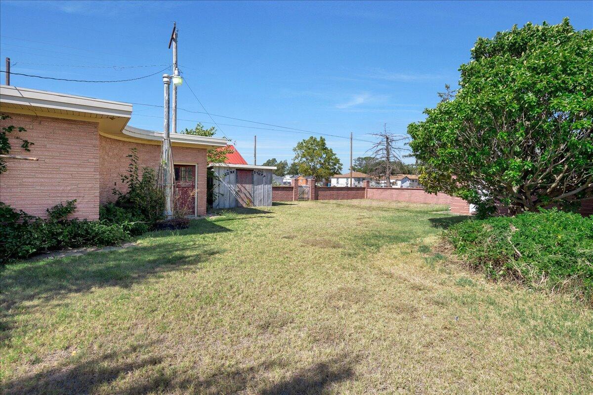 709 Franklin Avenue Property Photo 25