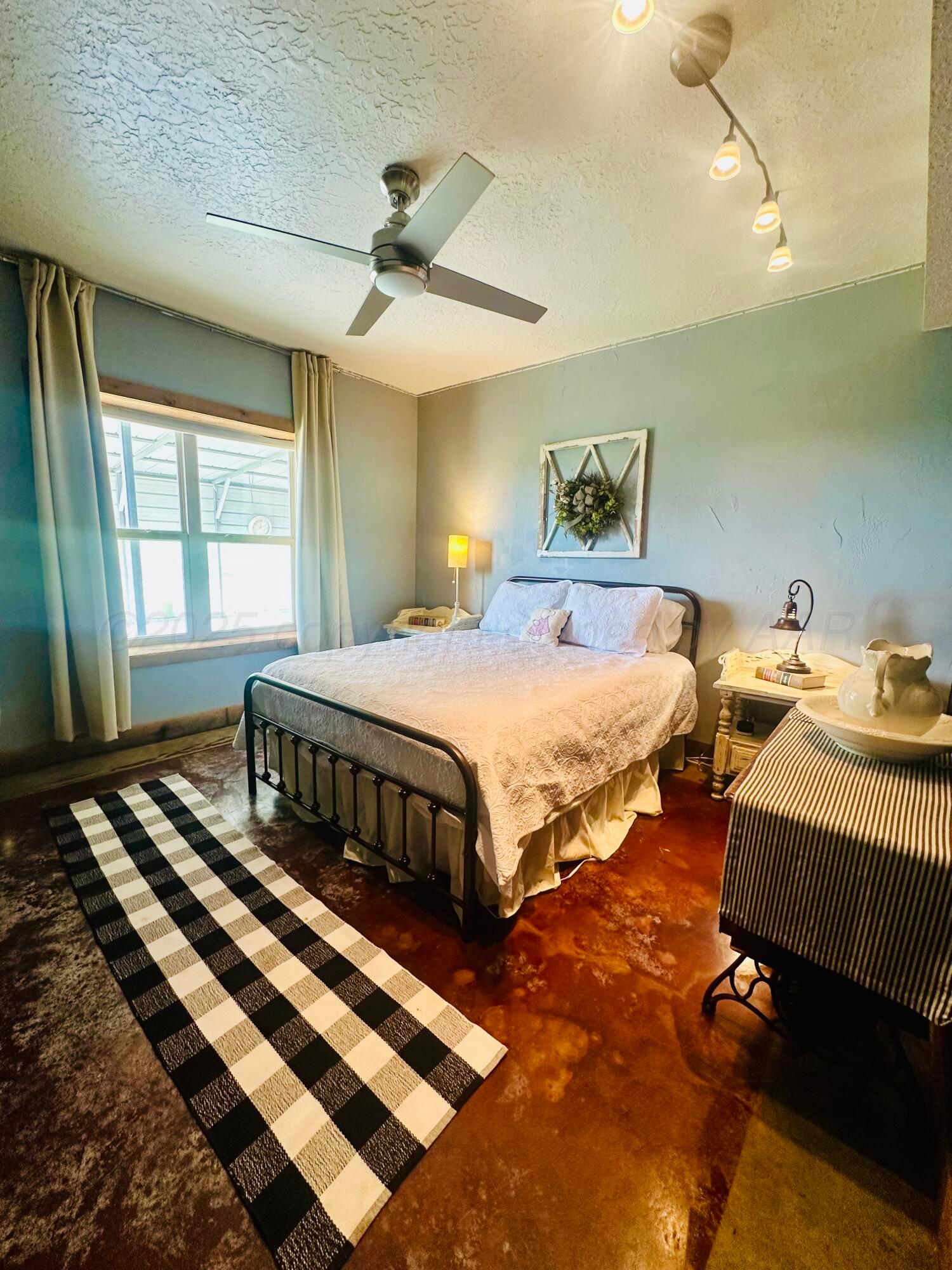 5100 Cr L Property Photo 1