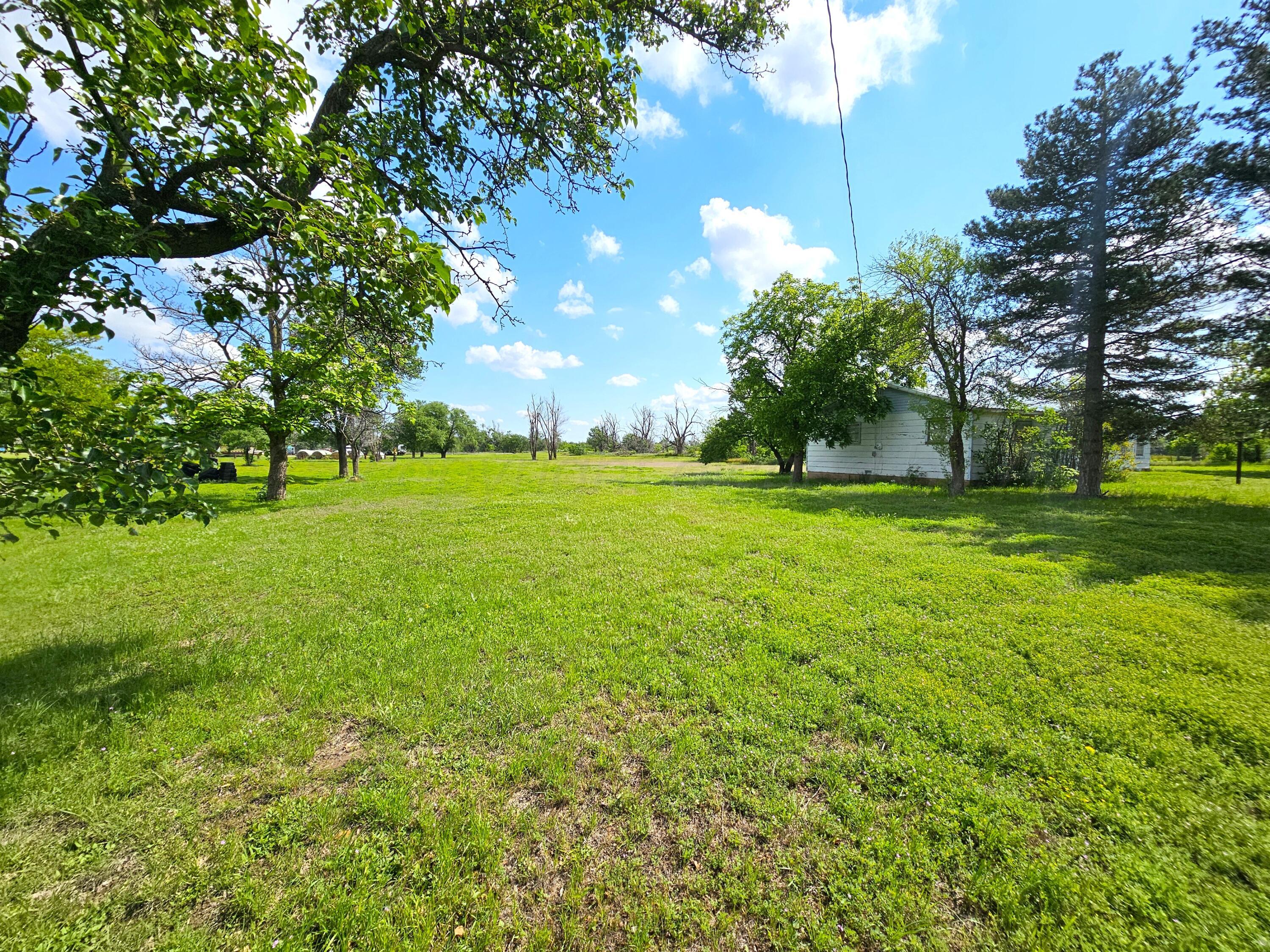 409 Heasley Street Property Photo 2