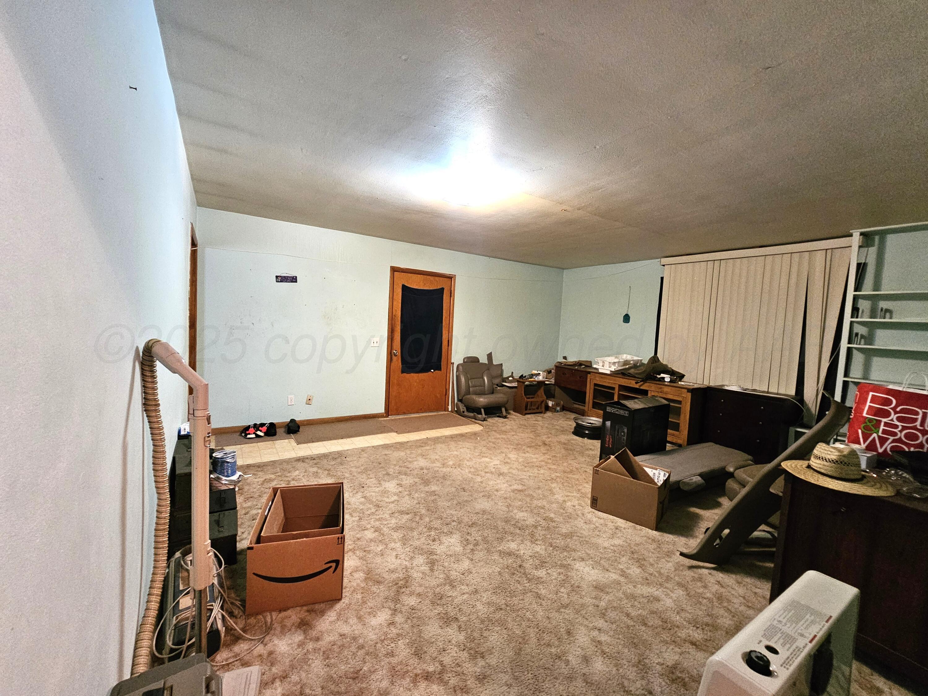 409 Heasley Street Property Photo 5