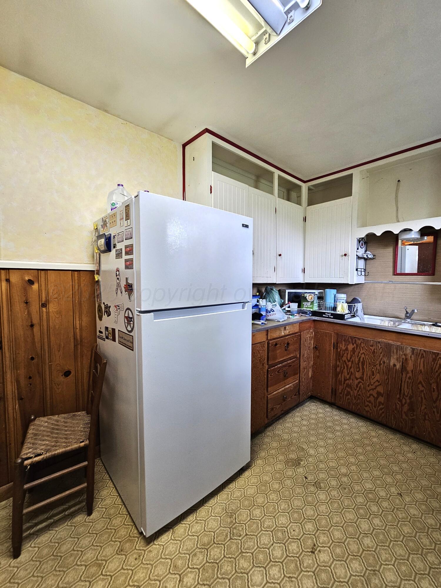 409 Heasley Street Property Photo 8