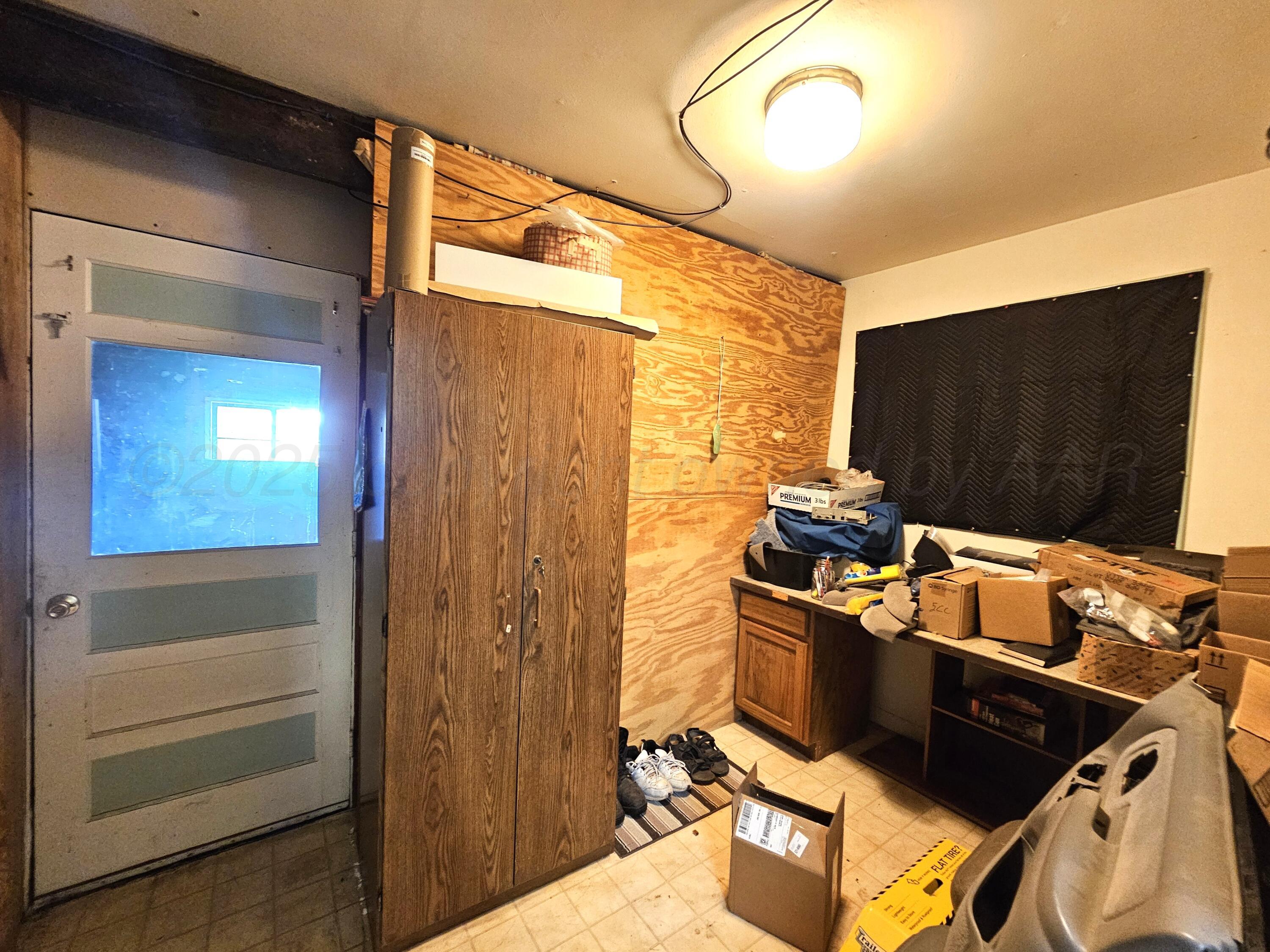 409 Heasley Street Property Photo 10