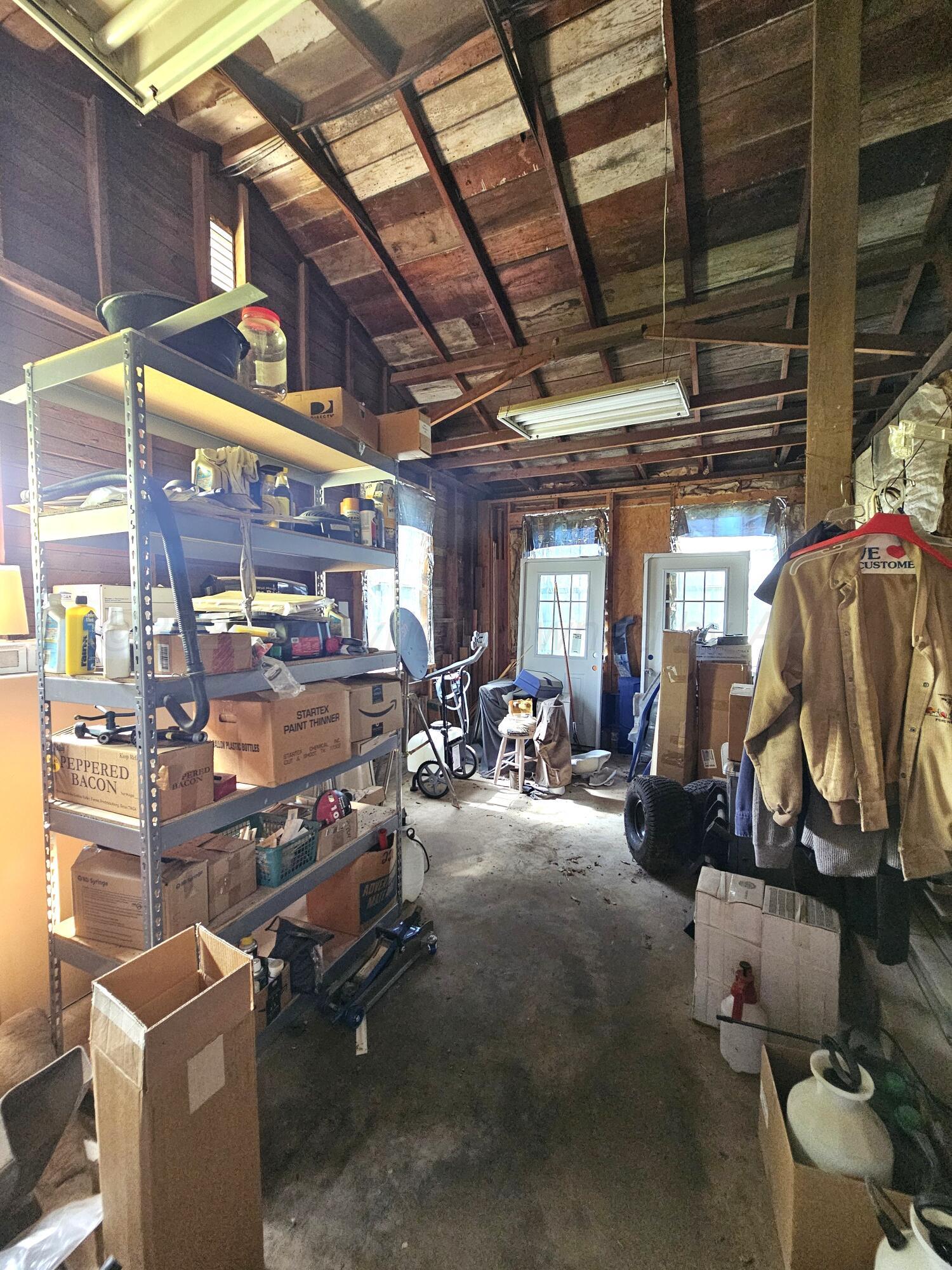 409 Heasley Street Property Photo 12