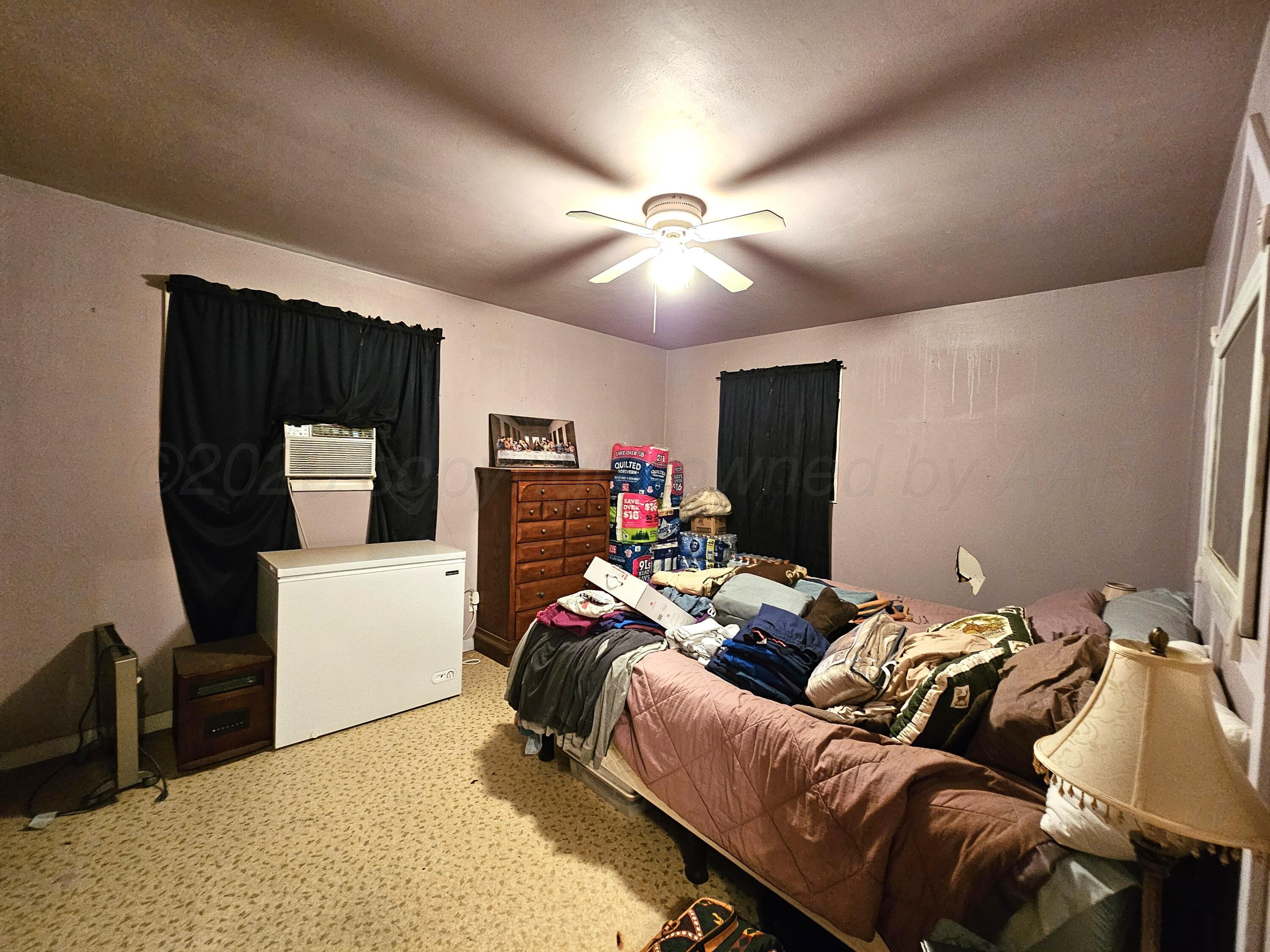409 Heasley Street Property Photo 13