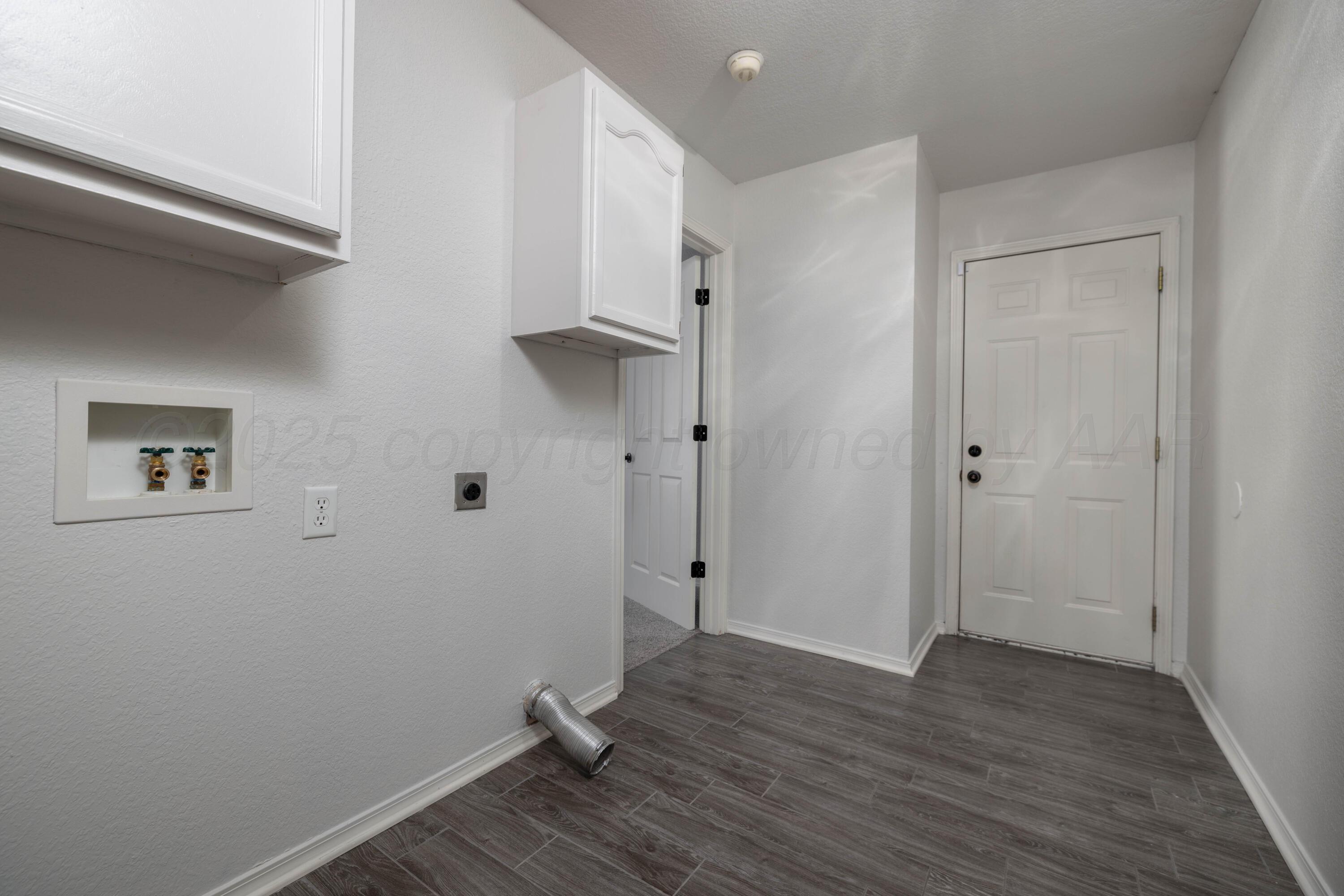 7703 Fresno Drive Property Photo 20