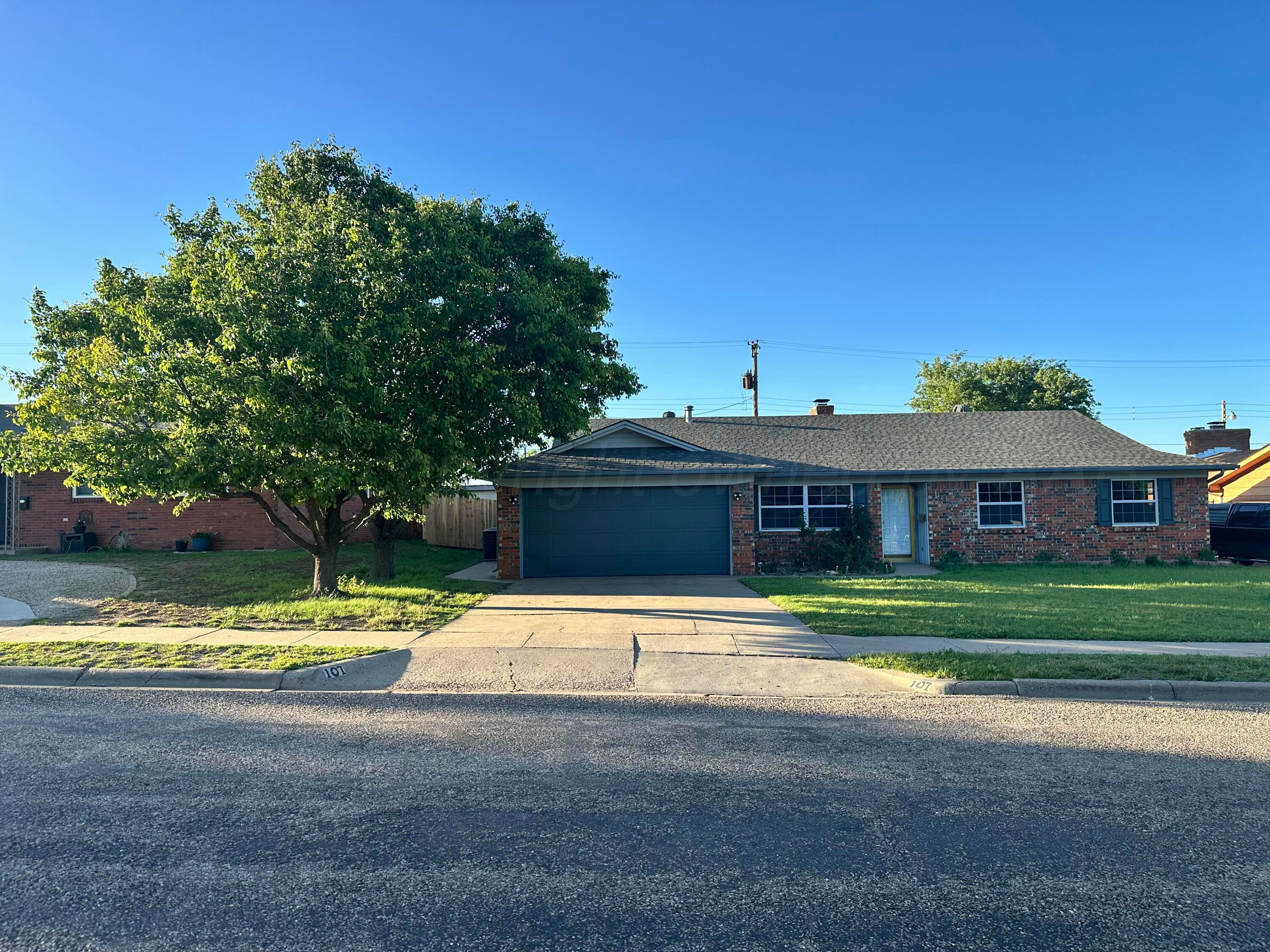 107 Galahad Street Property Photo 1