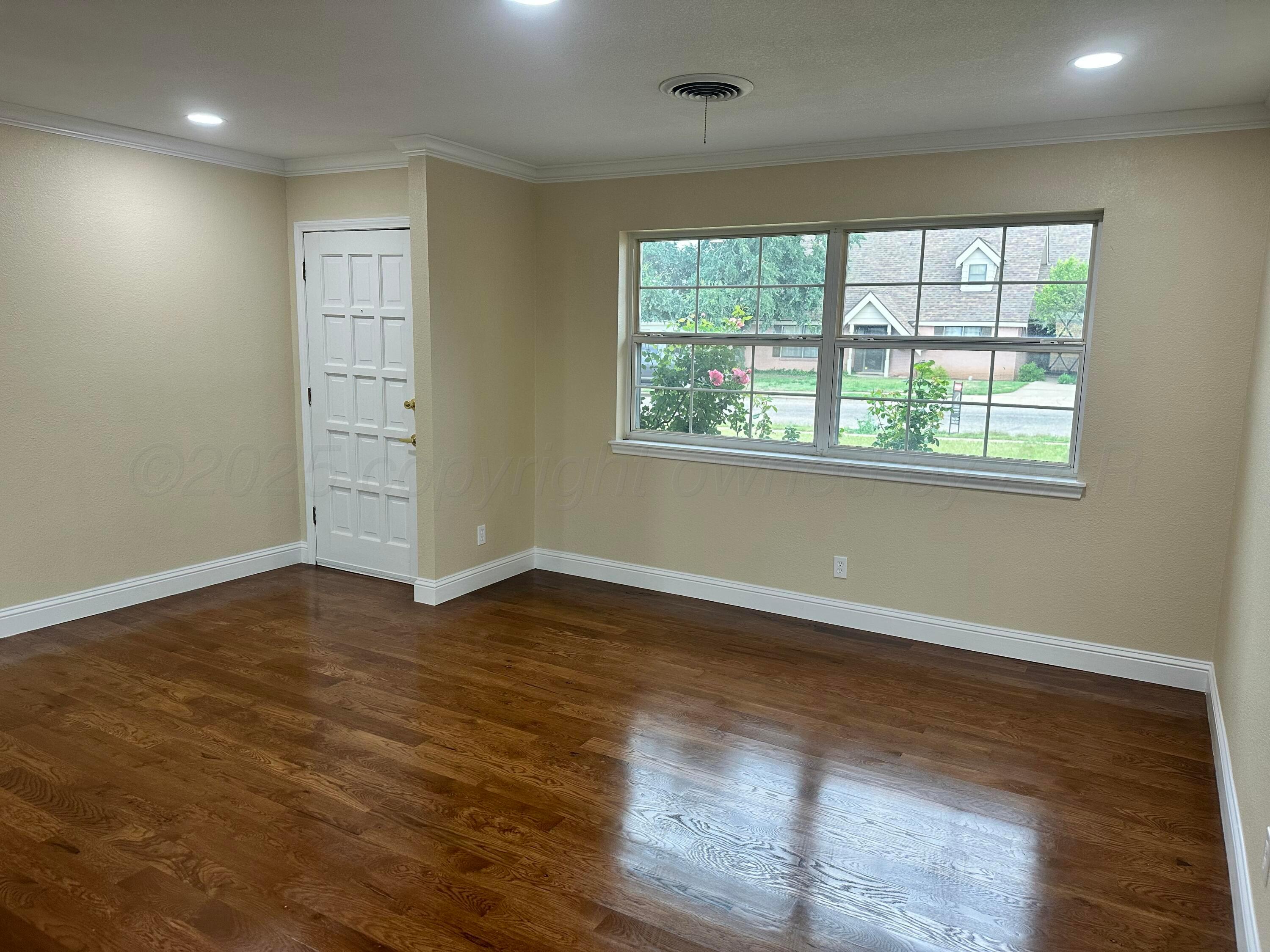 107 Galahad Street Property Photo 27