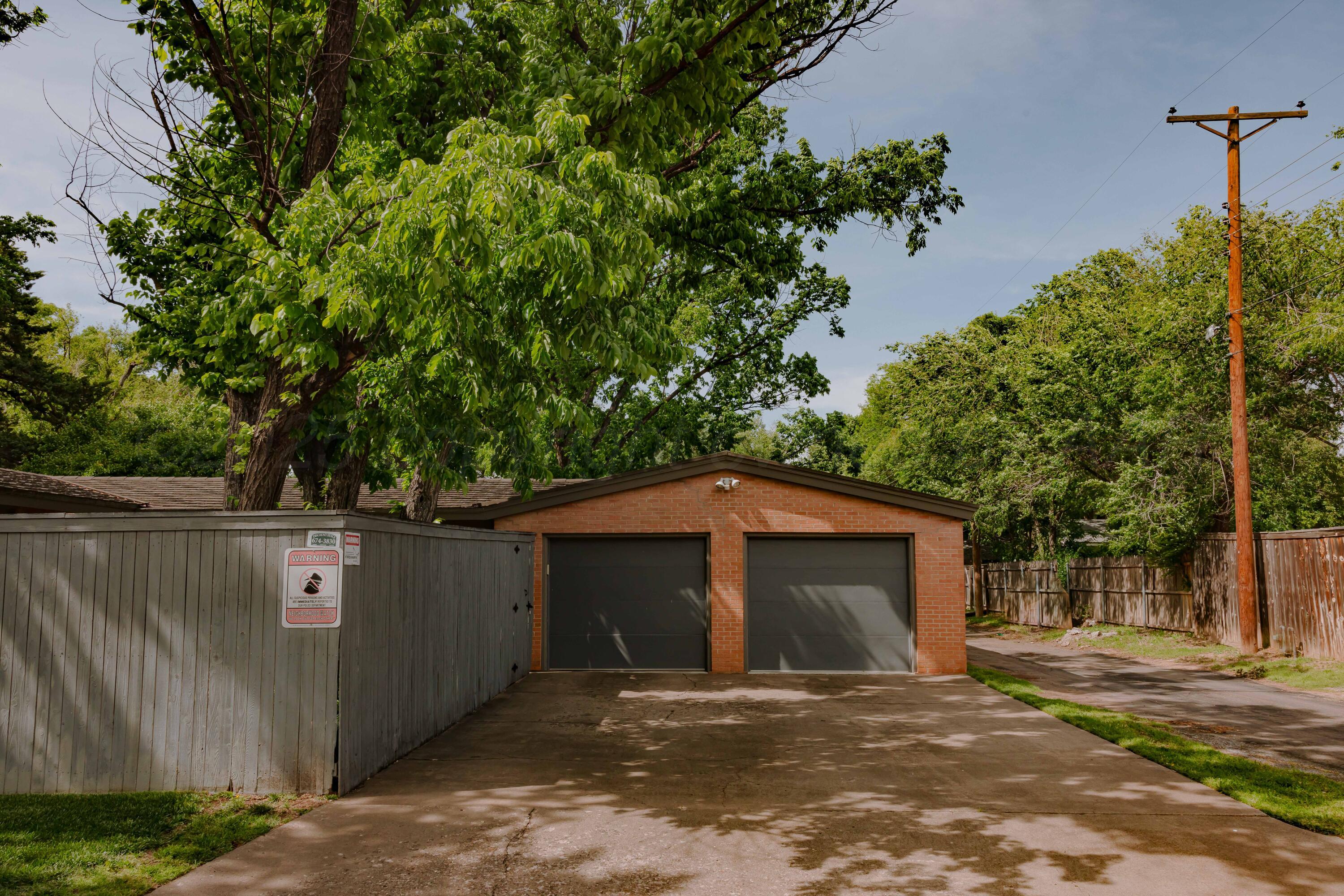 2419 S Lipscomb Street Property Photo 7