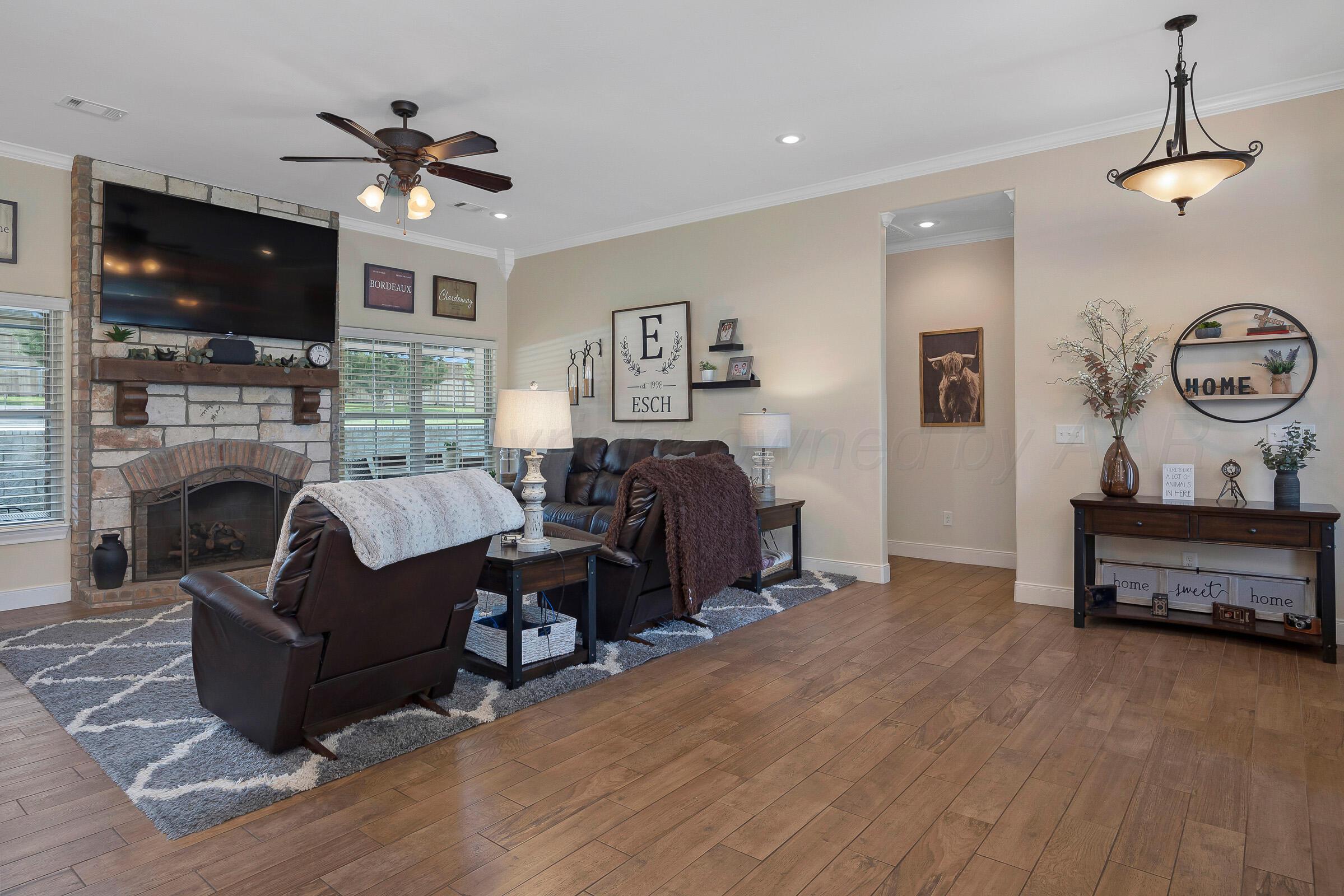 17150 Valley Lake Drive Property Photo 11