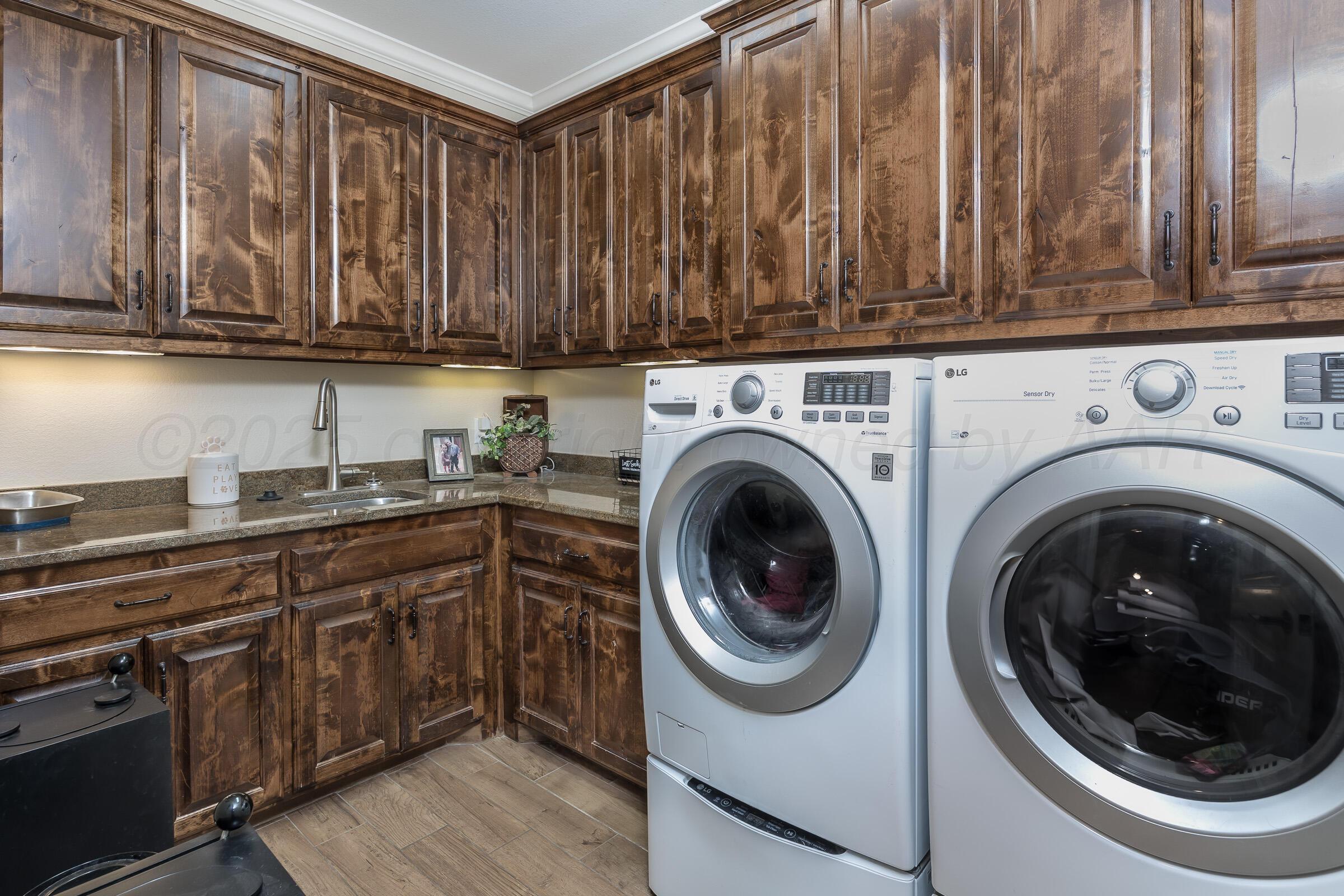 17150 Valley Lake Drive Property Photo 39