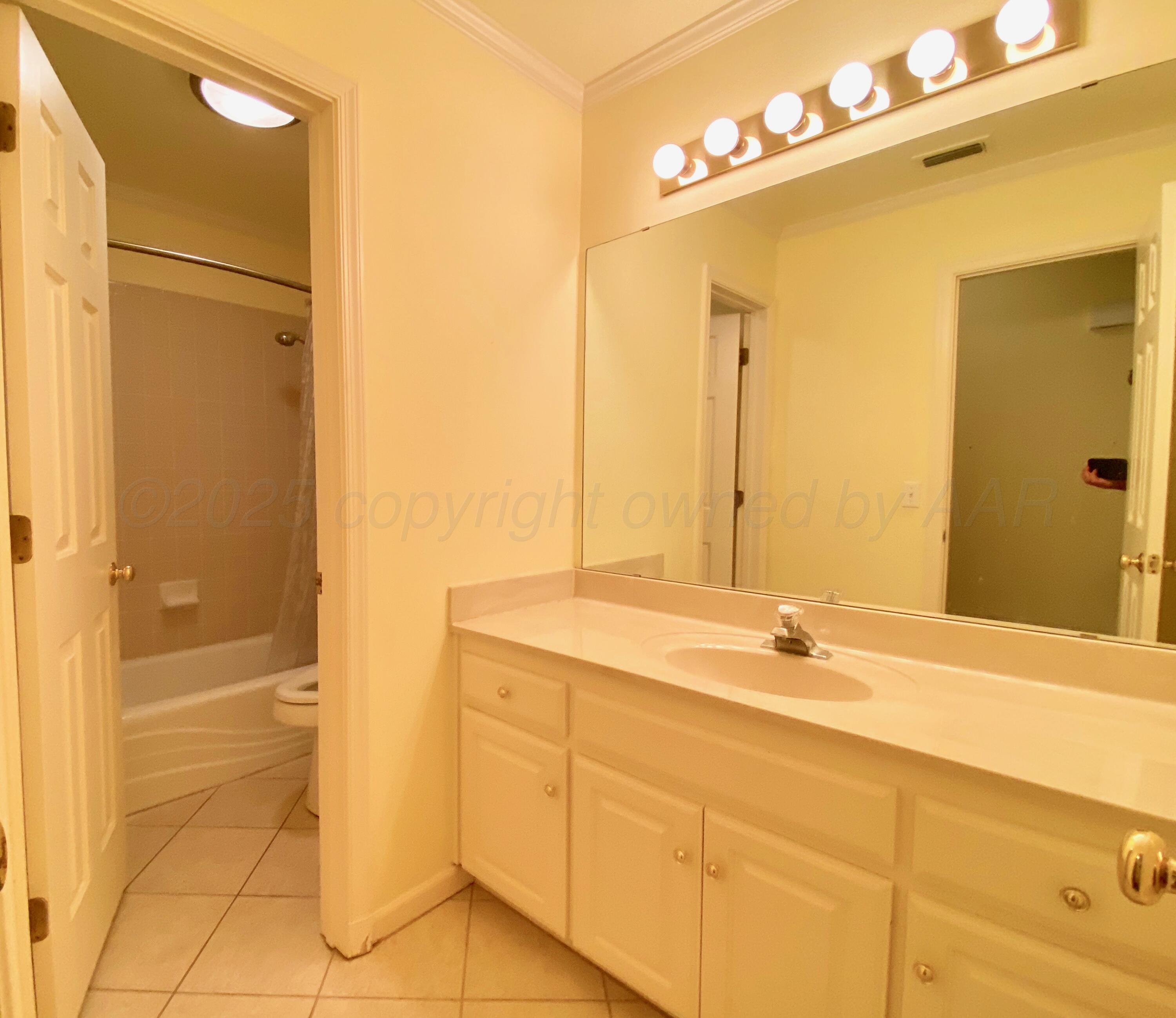 5819 Andover Drive Property Photo 6