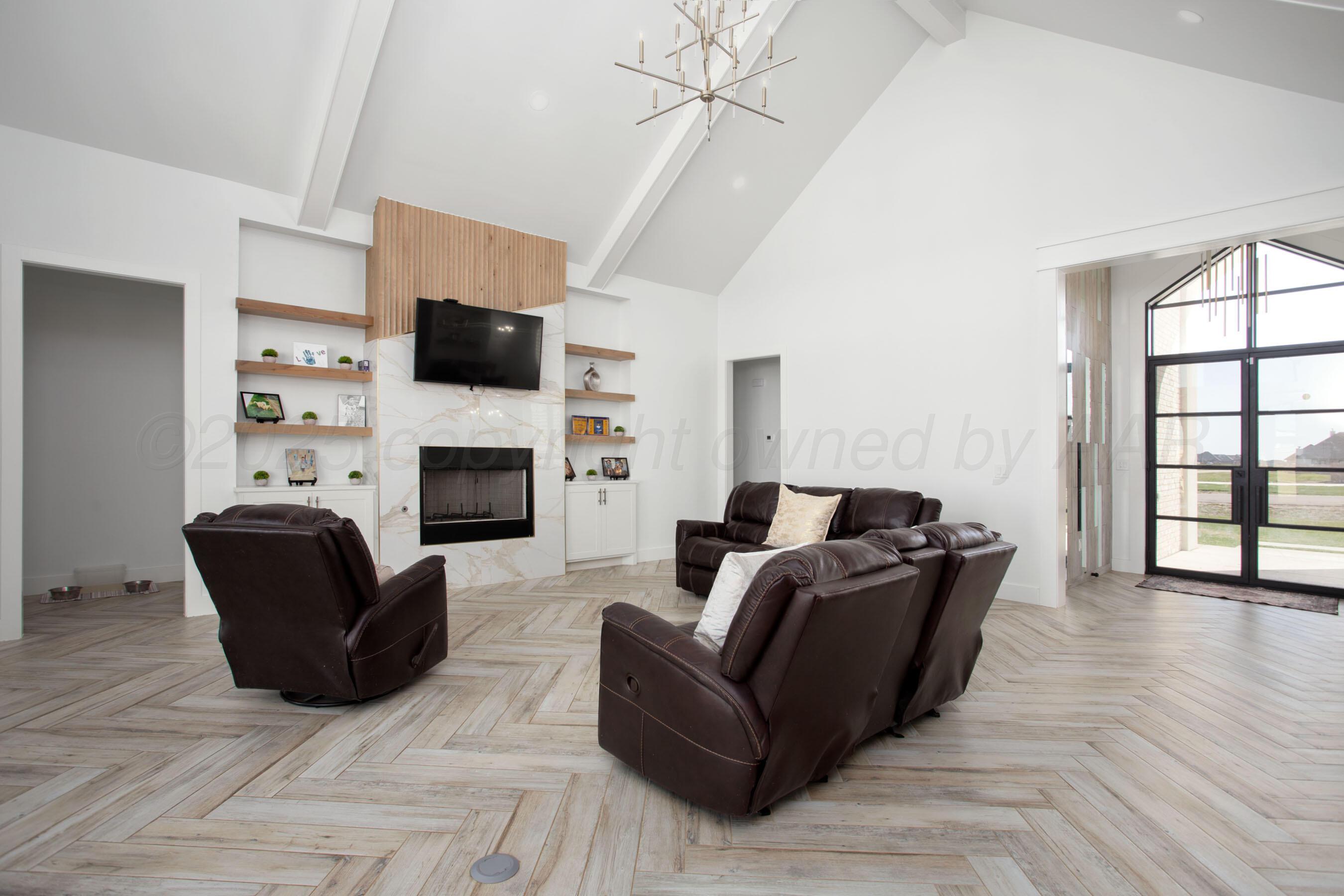 9800 Barton Springs Drive Property Photo 13