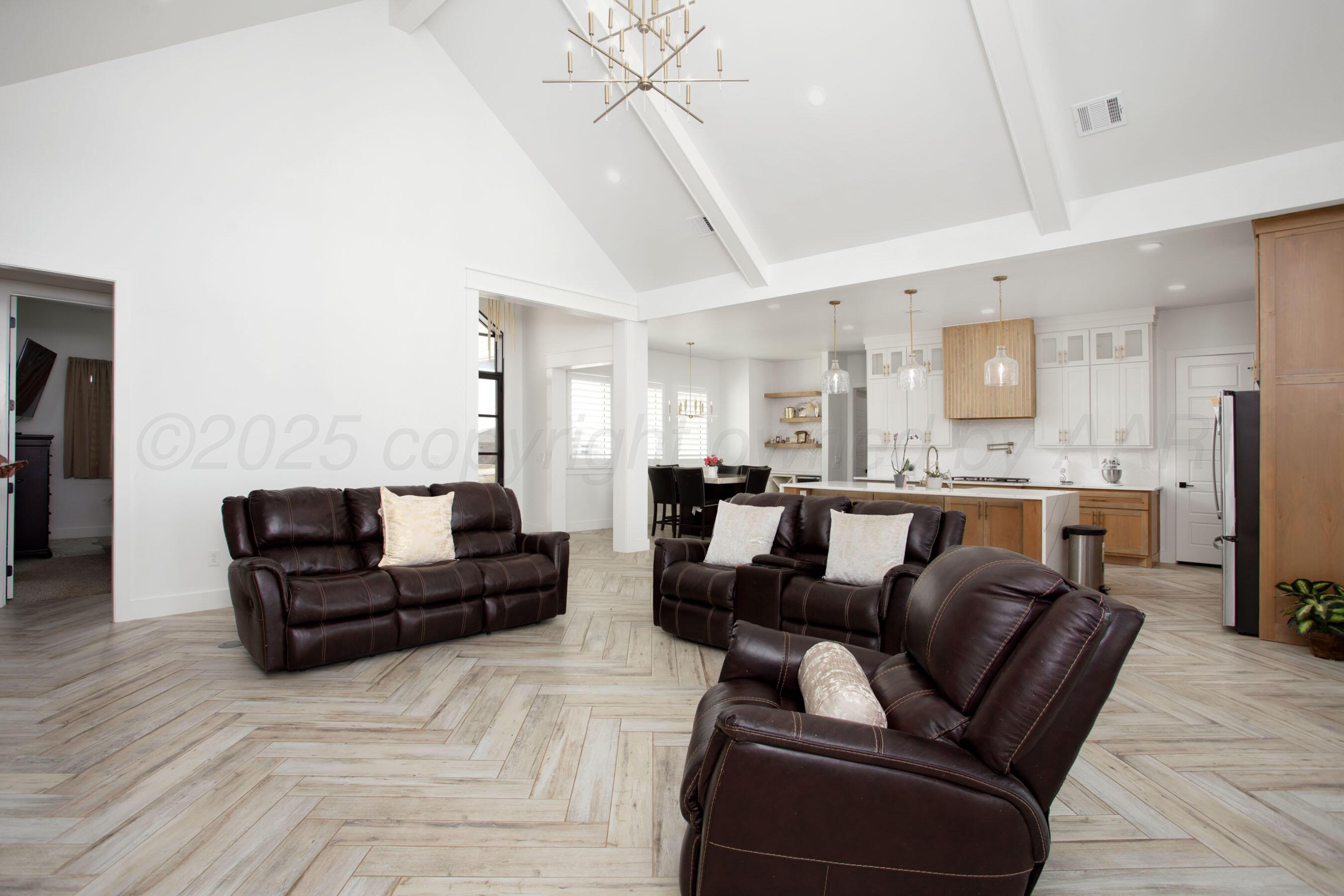 9800 Barton Springs Drive Property Photo 16