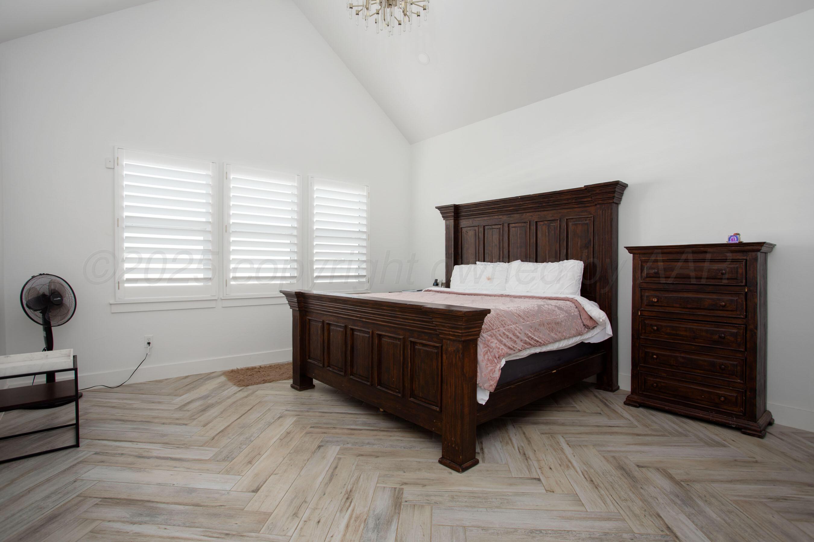 9800 Barton Springs Drive Property Photo 18