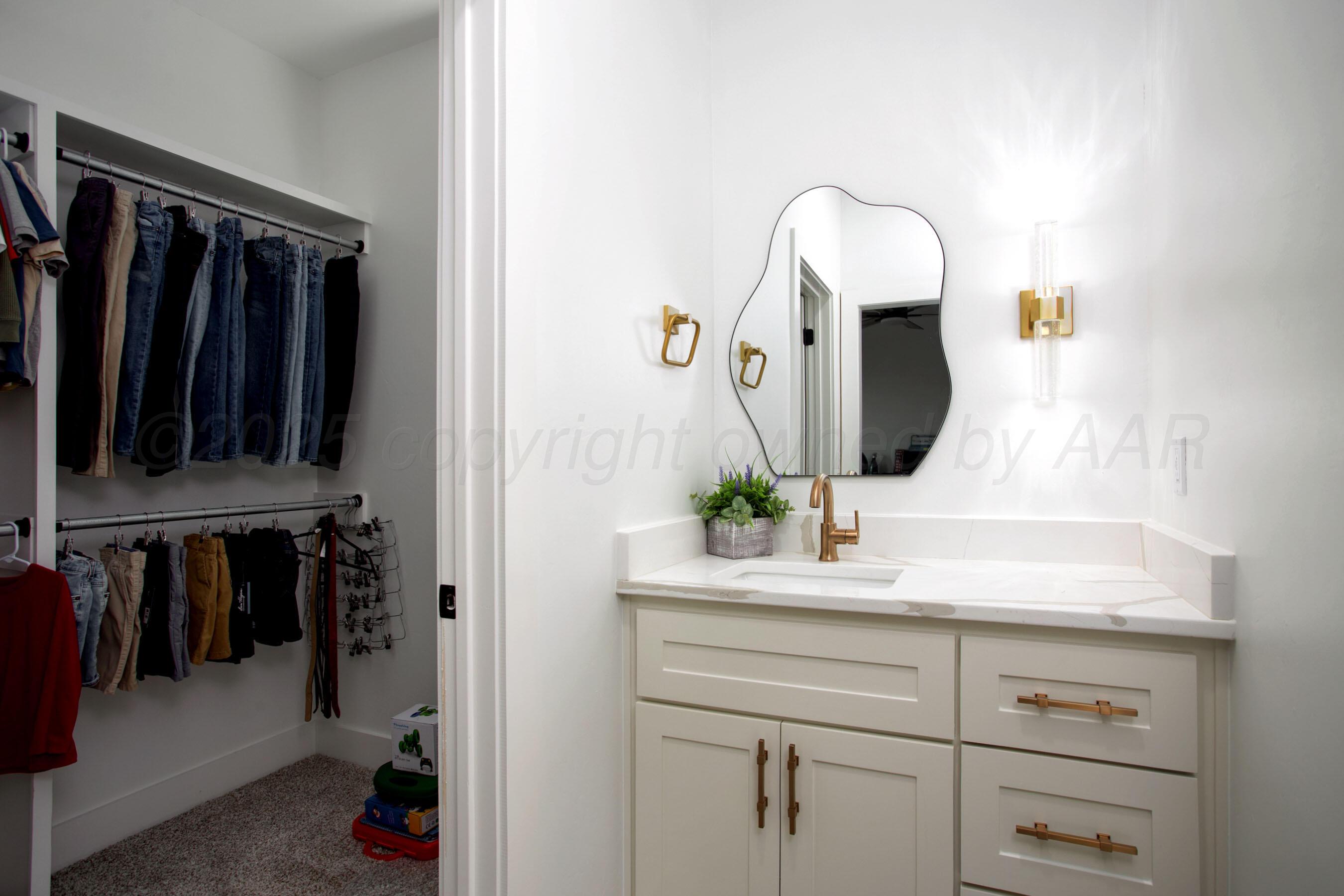 9800 Barton Springs Drive Property Photo 26