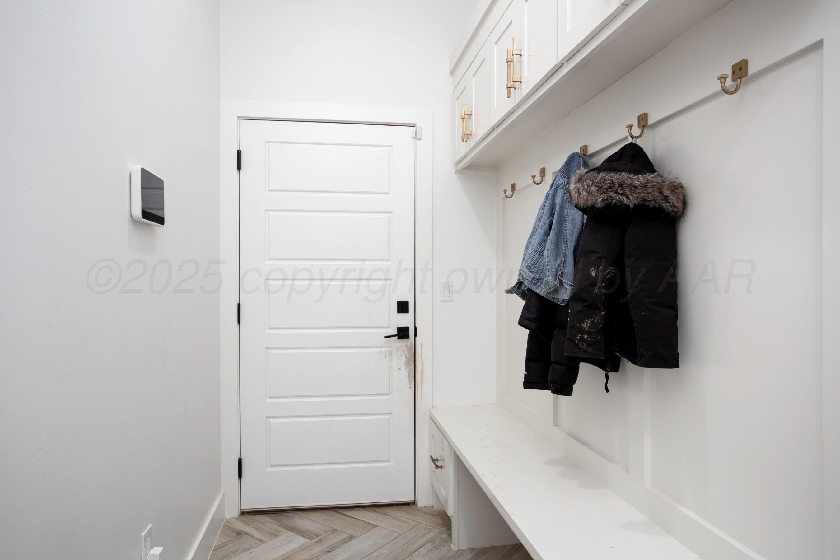 9800 Barton Springs Drive Property Photo 34