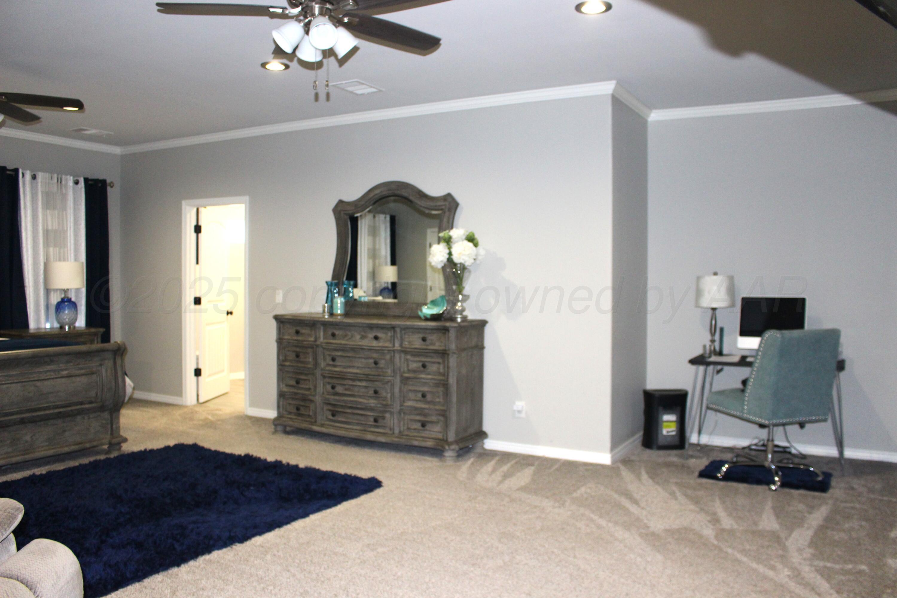 113 N Talley Avenue Property Photo 7